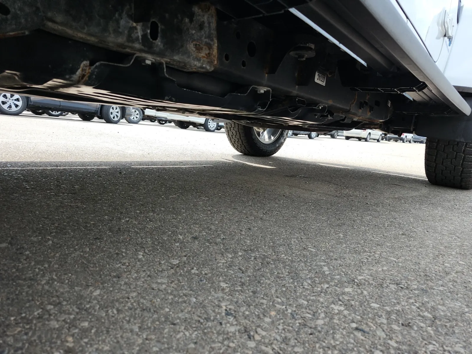 Undercarriage - Passenger Photo