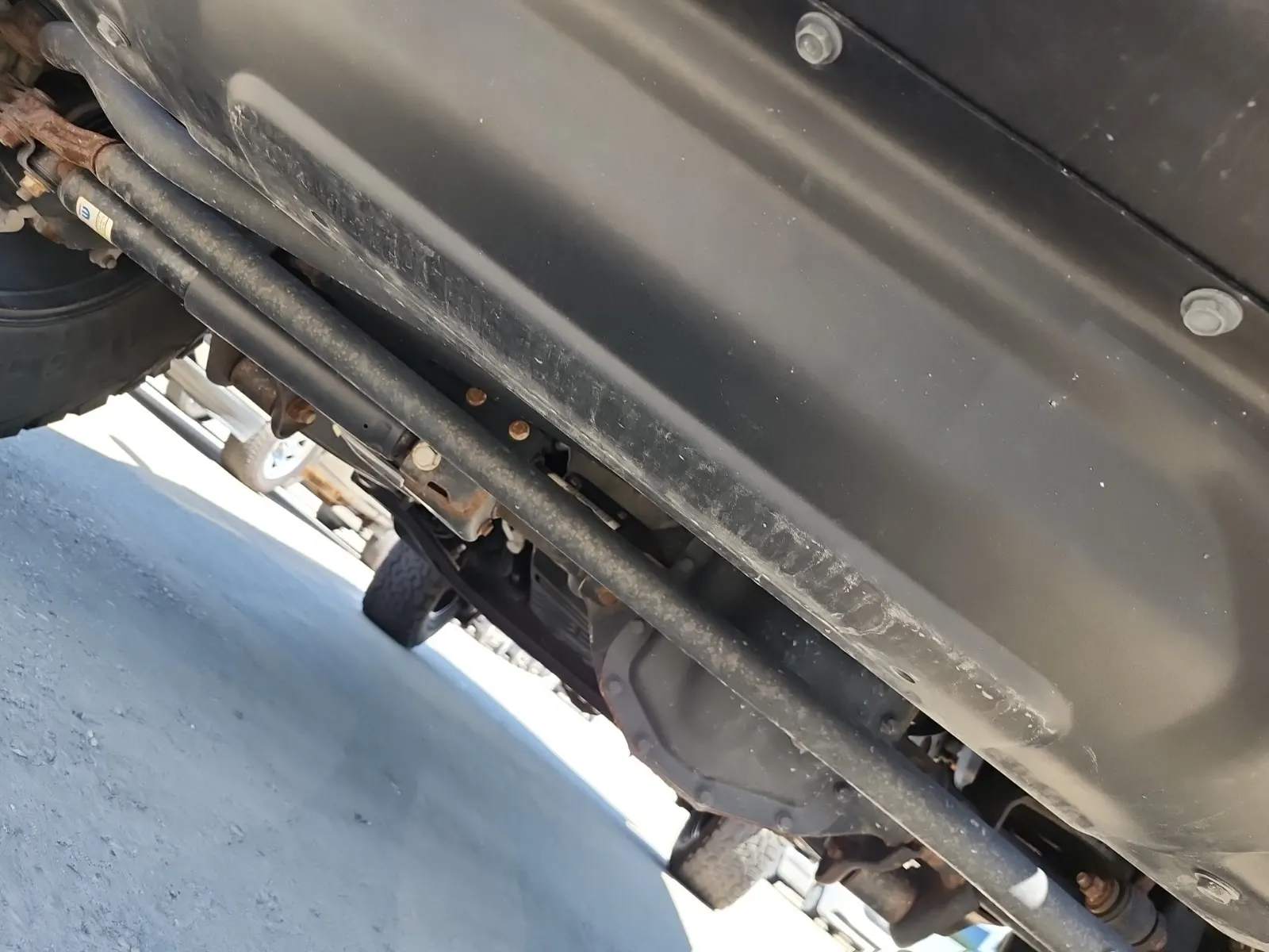 Undercarriage - Front Photo