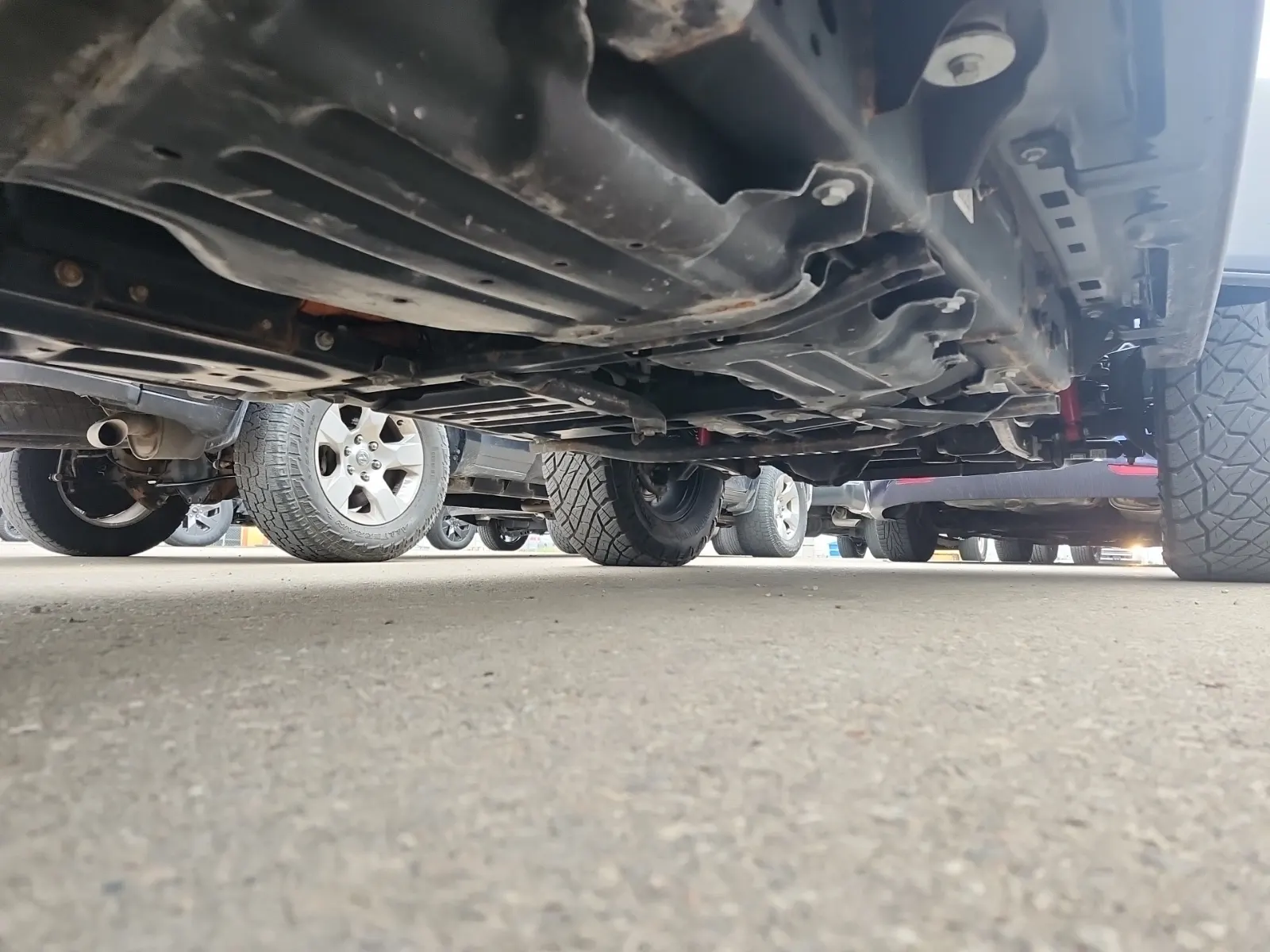 Undercarriage - Passenger Photo
