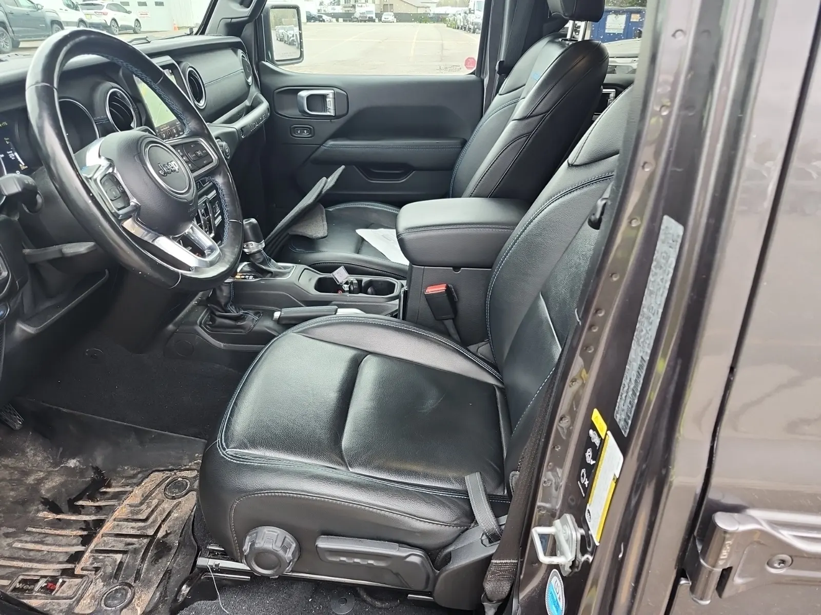Front Interior Photo