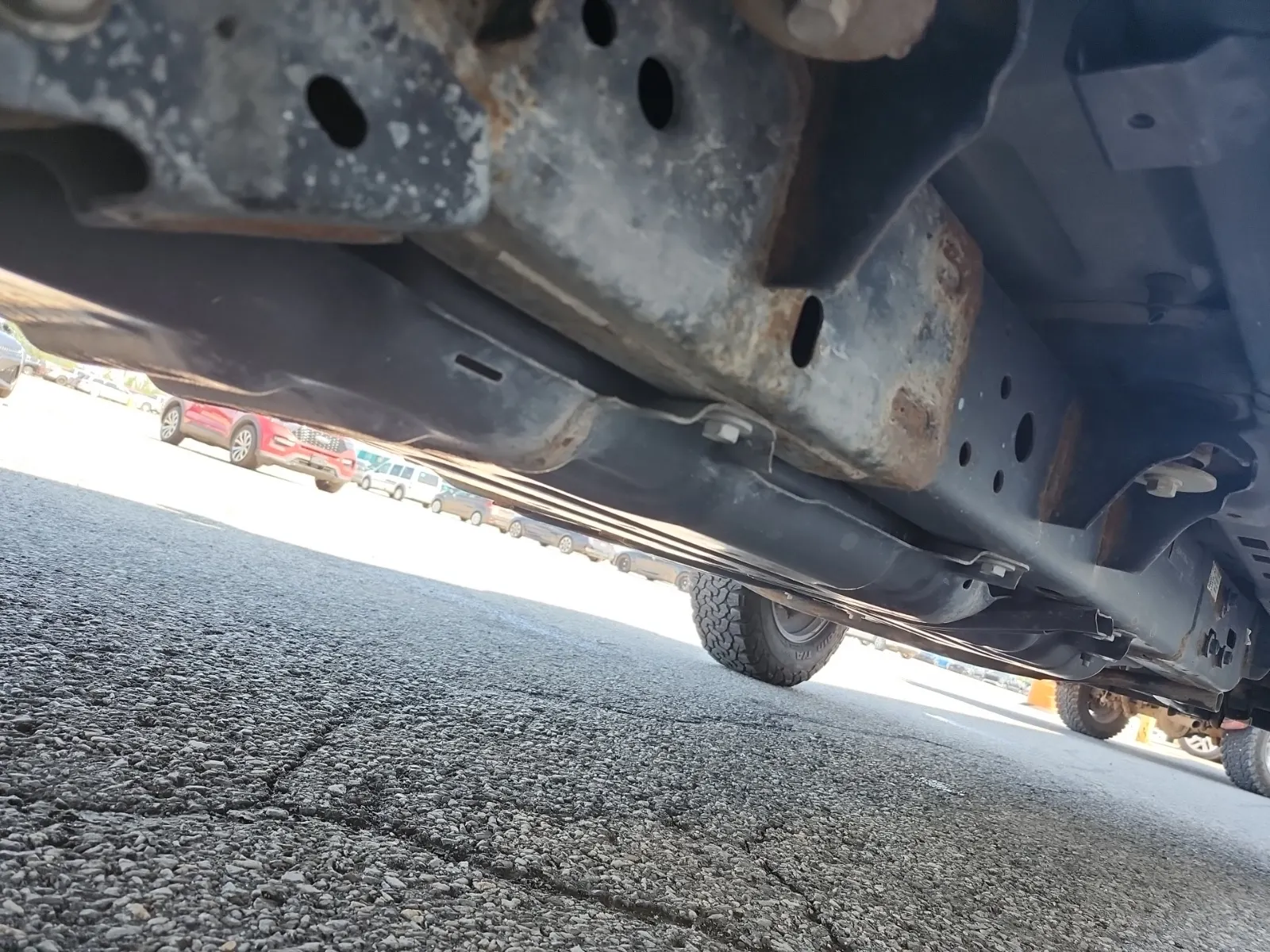 Undercarriage - Passenger Photo