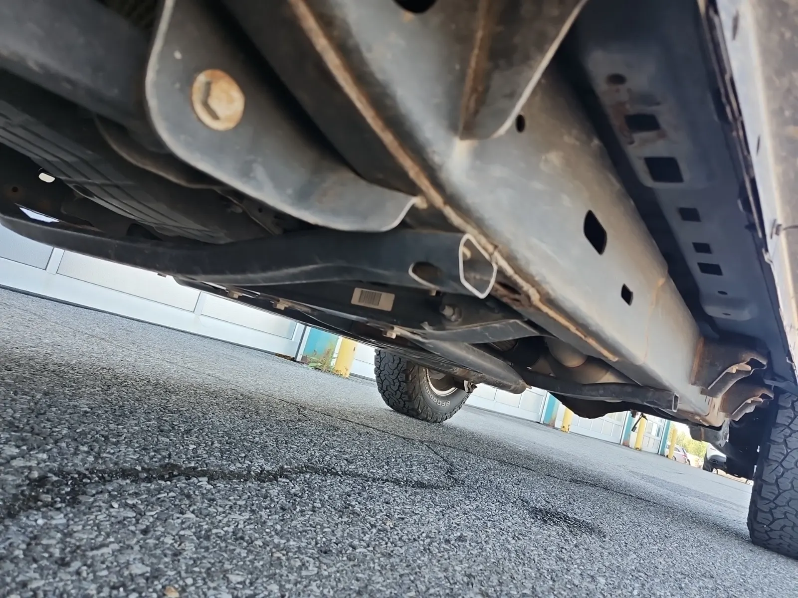 Undercarriage - Driver Photo