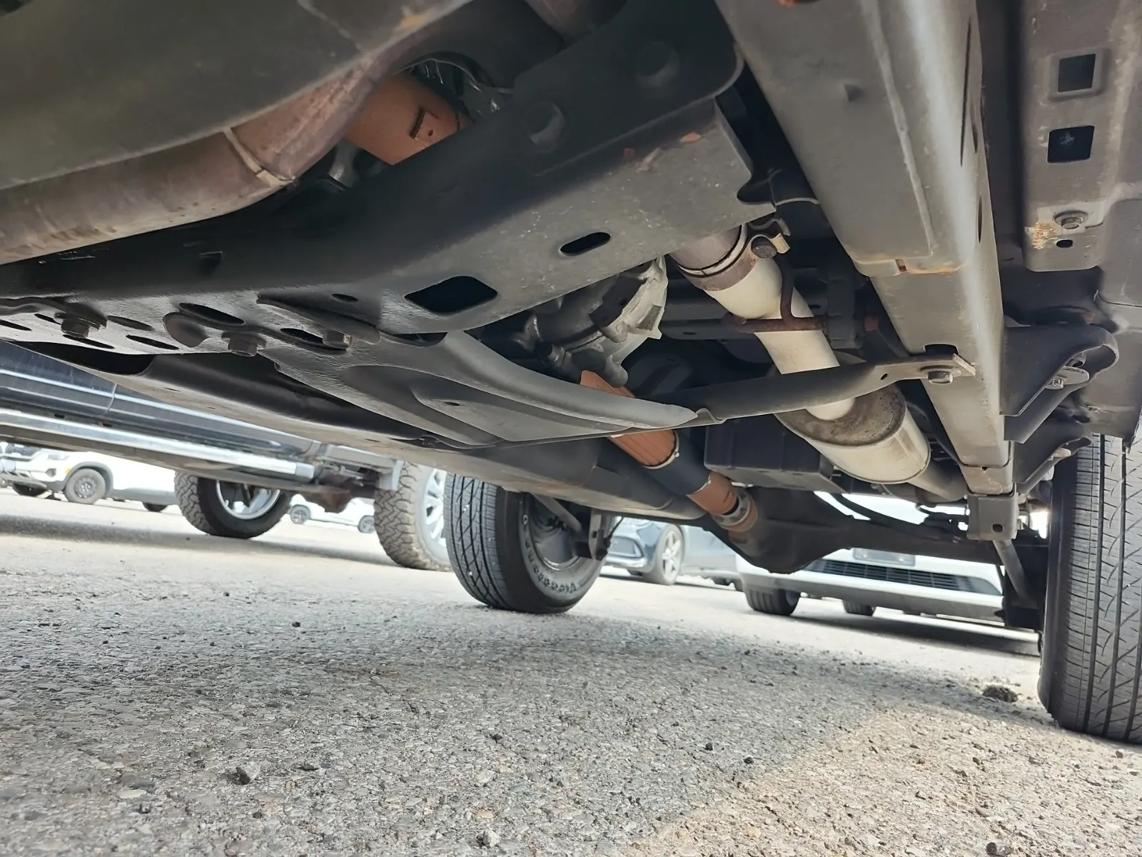 Undercarriage - Driver Photo
