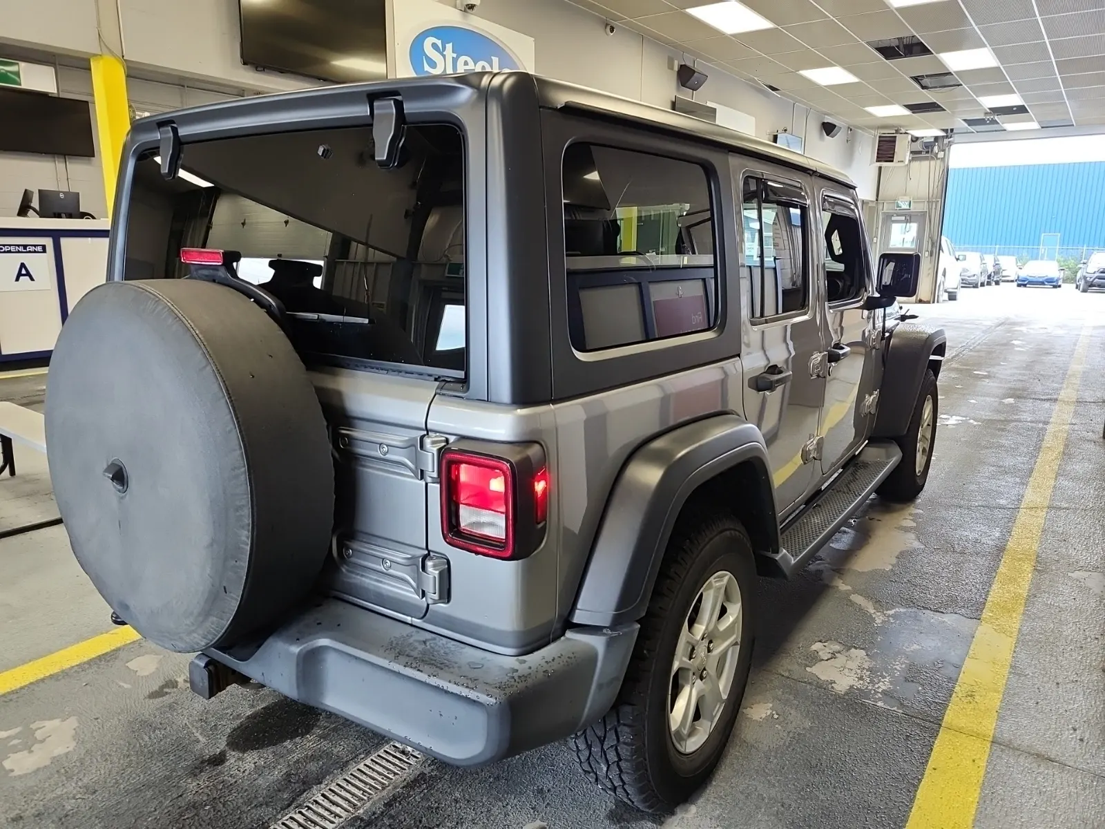 Passenger Rear 3/4 Photo
