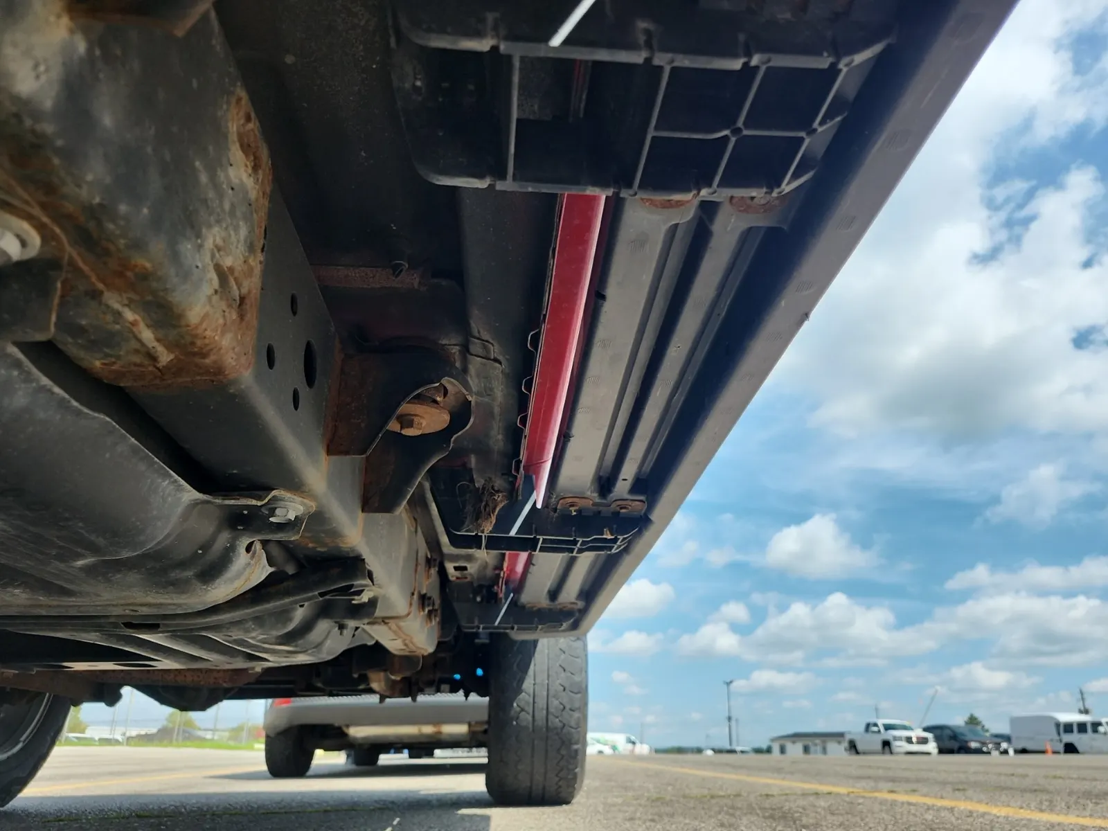 Undercarriage - Passenger Photo