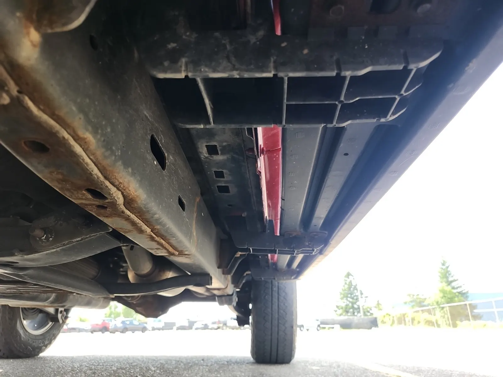 Undercarriage - Driver Photo