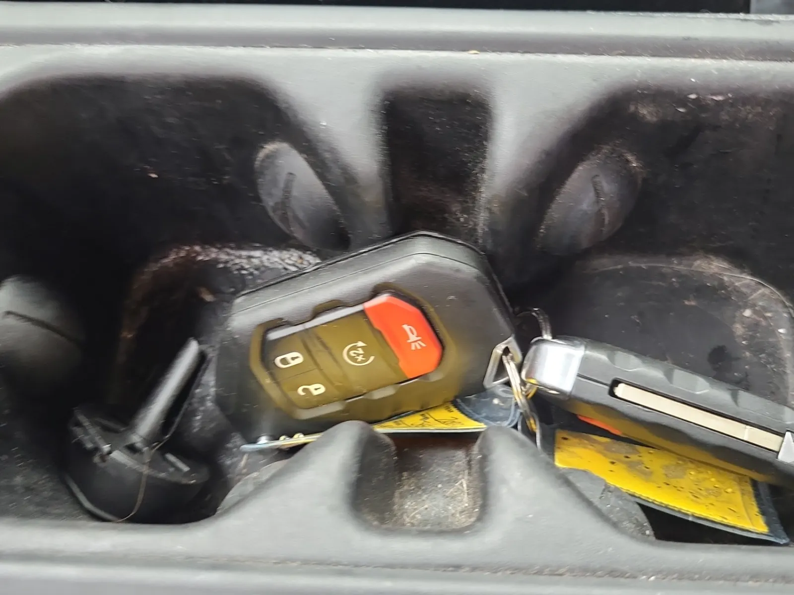 Keys/Fobs/Manual Photo