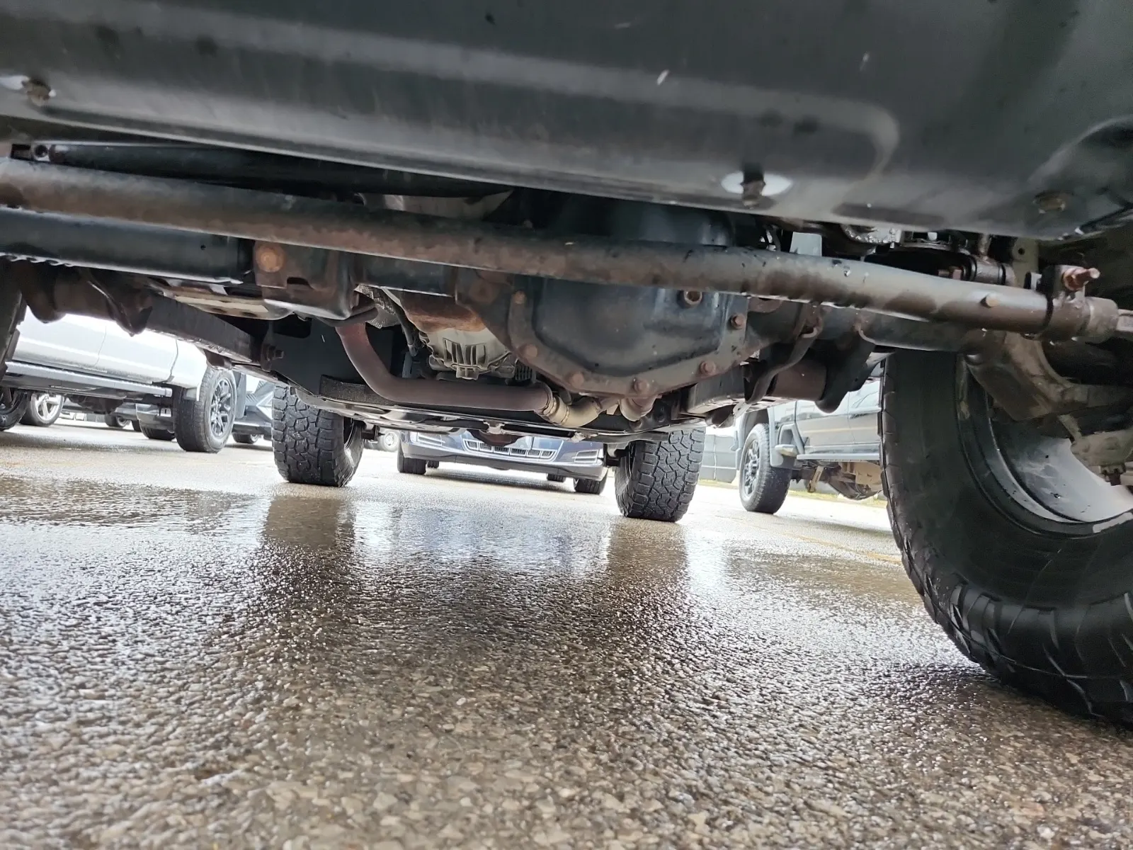 Undercarriage - Front Photo