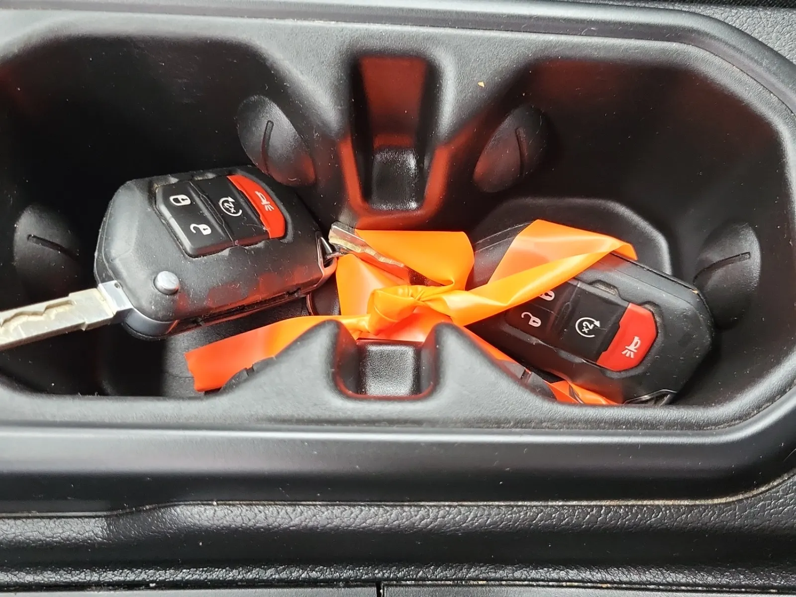 Keys/Fobs/Manual Photo