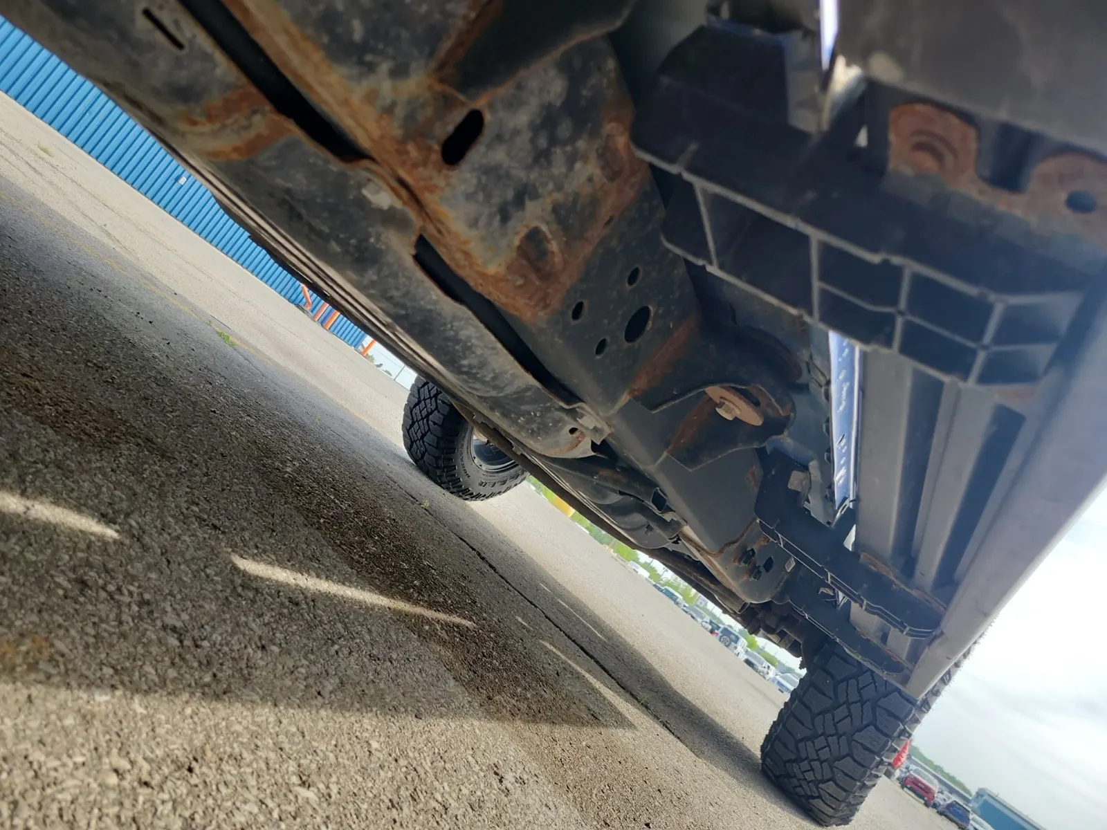 Undercarriage - Passenger Photo