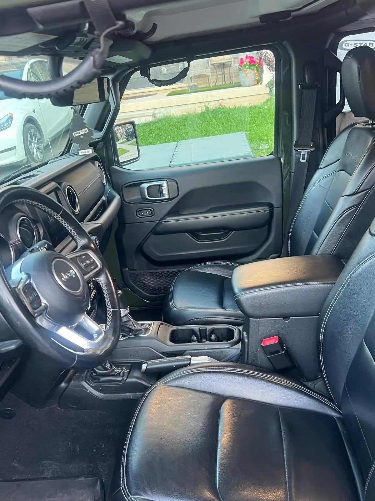 Interior driver side