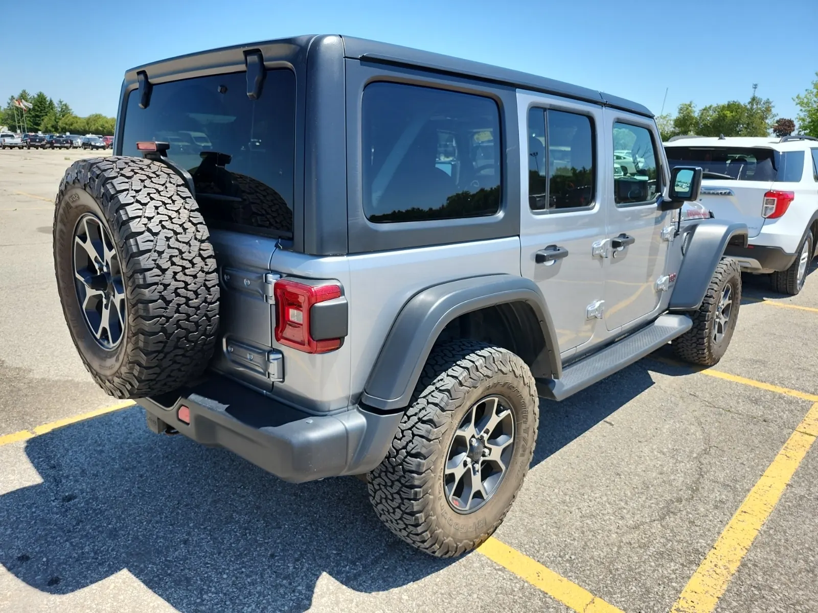 Passenger Rear 3/4 Photo