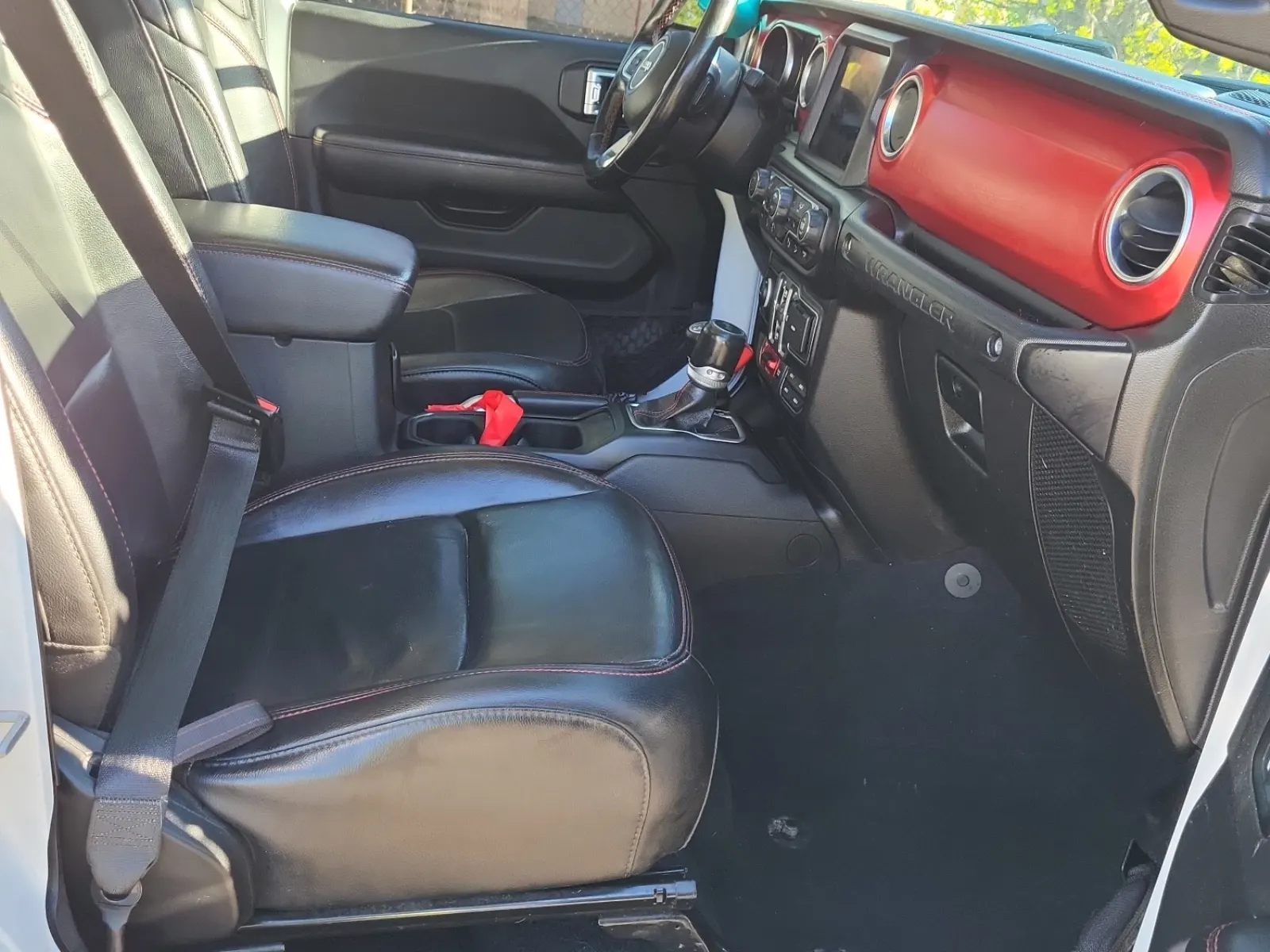 Right Side Interior Photo