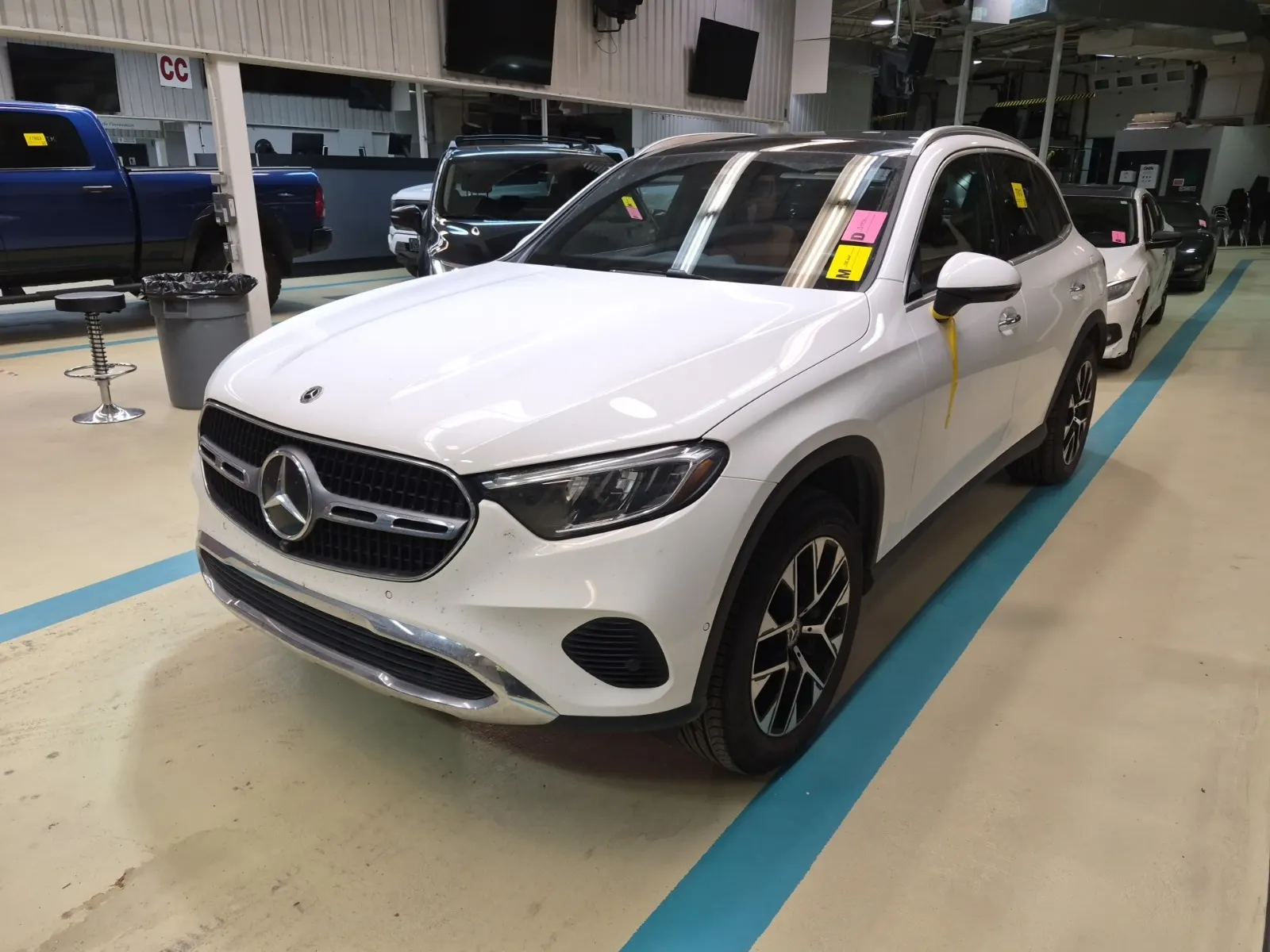 2026 Mercedes-Benz GLC