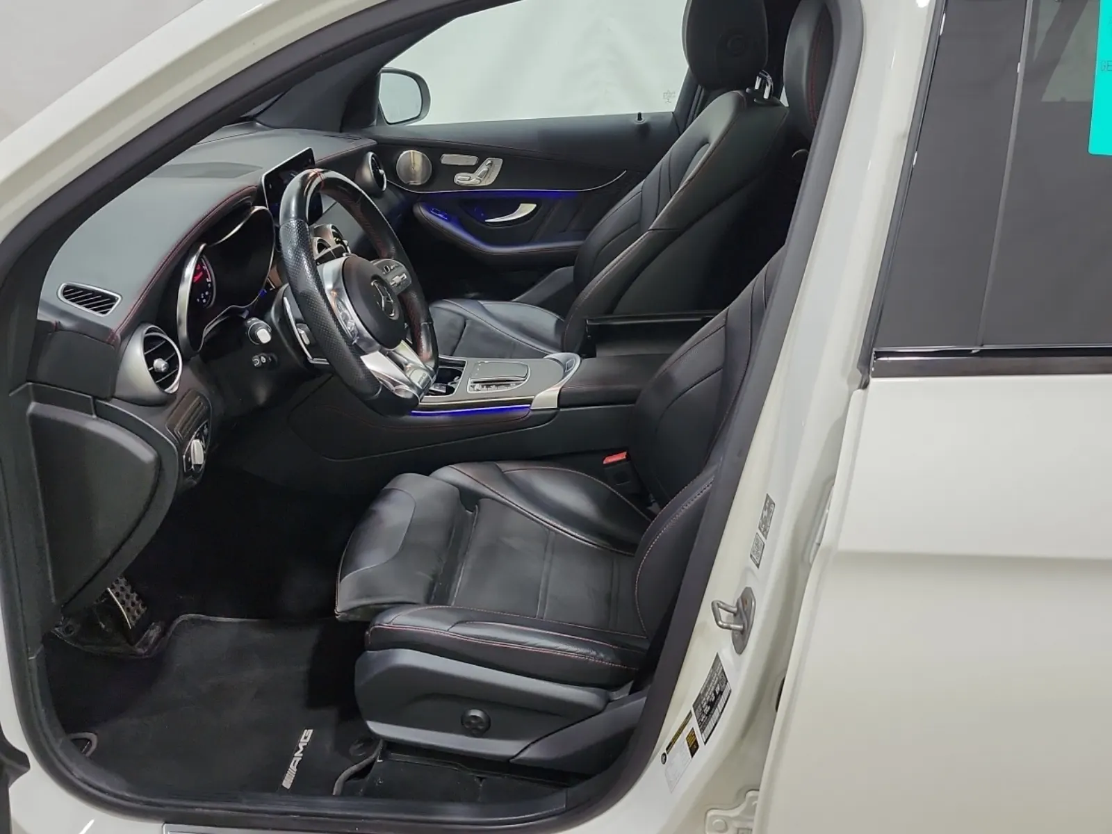 Front Interior Photo