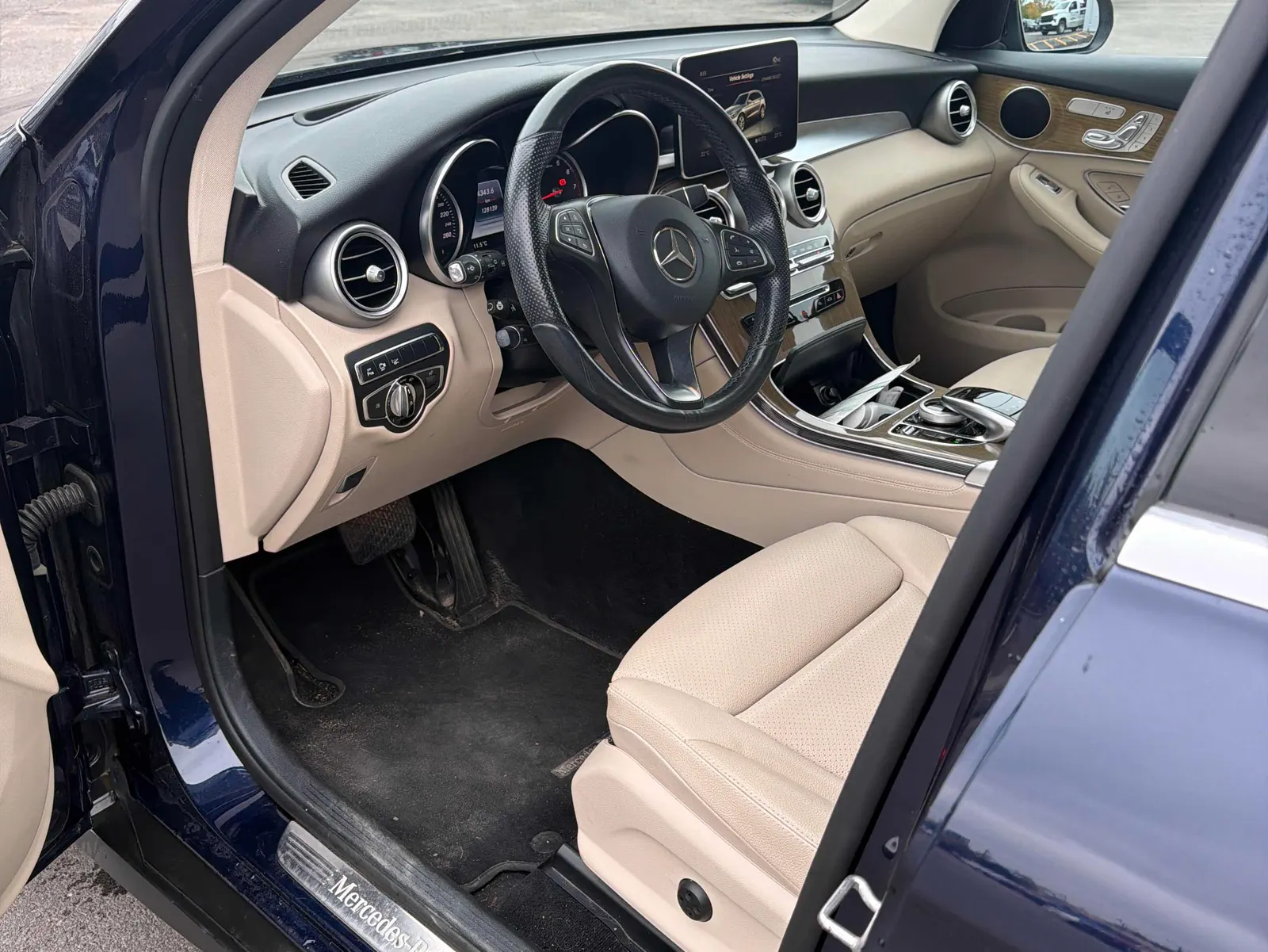 Interior driver side