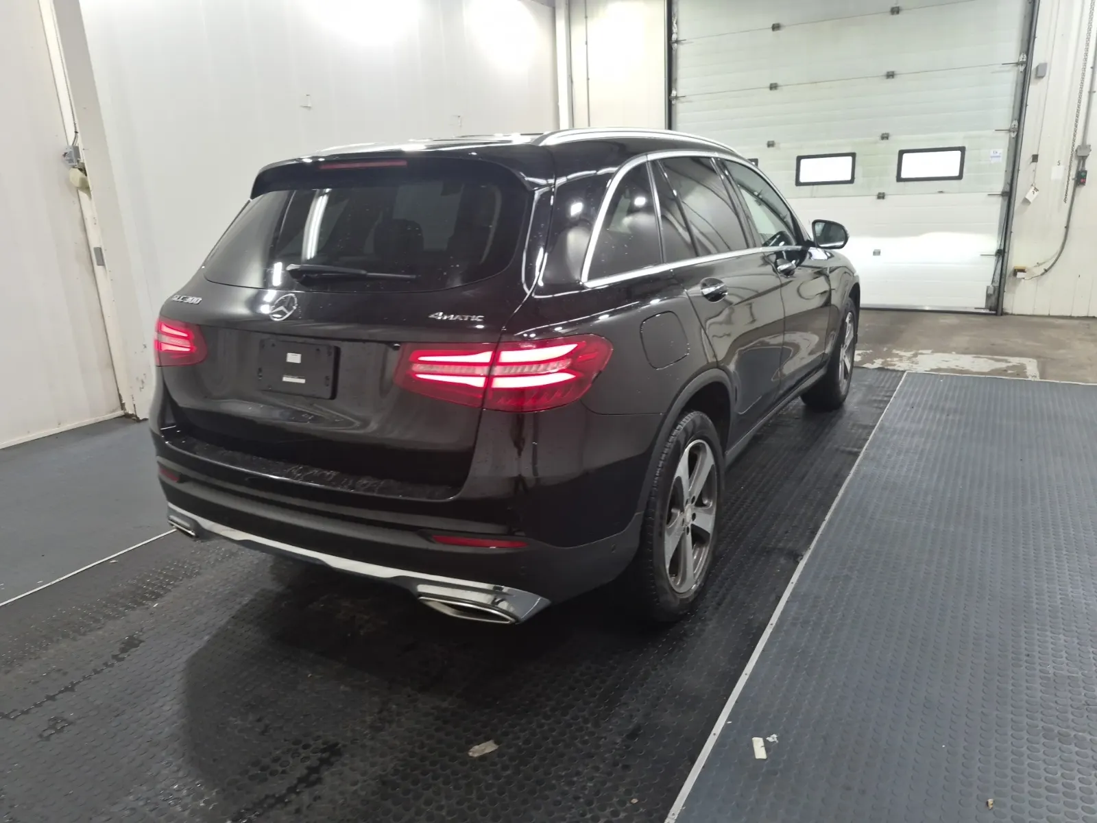 Passenger Rear 3/4 Photo
