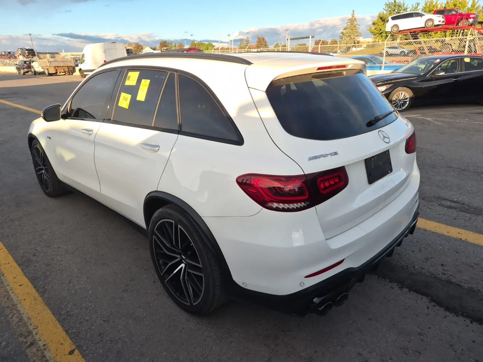 Driver Rear 3/4 Photo