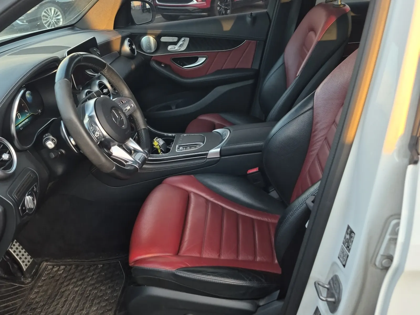Front Interior Photo