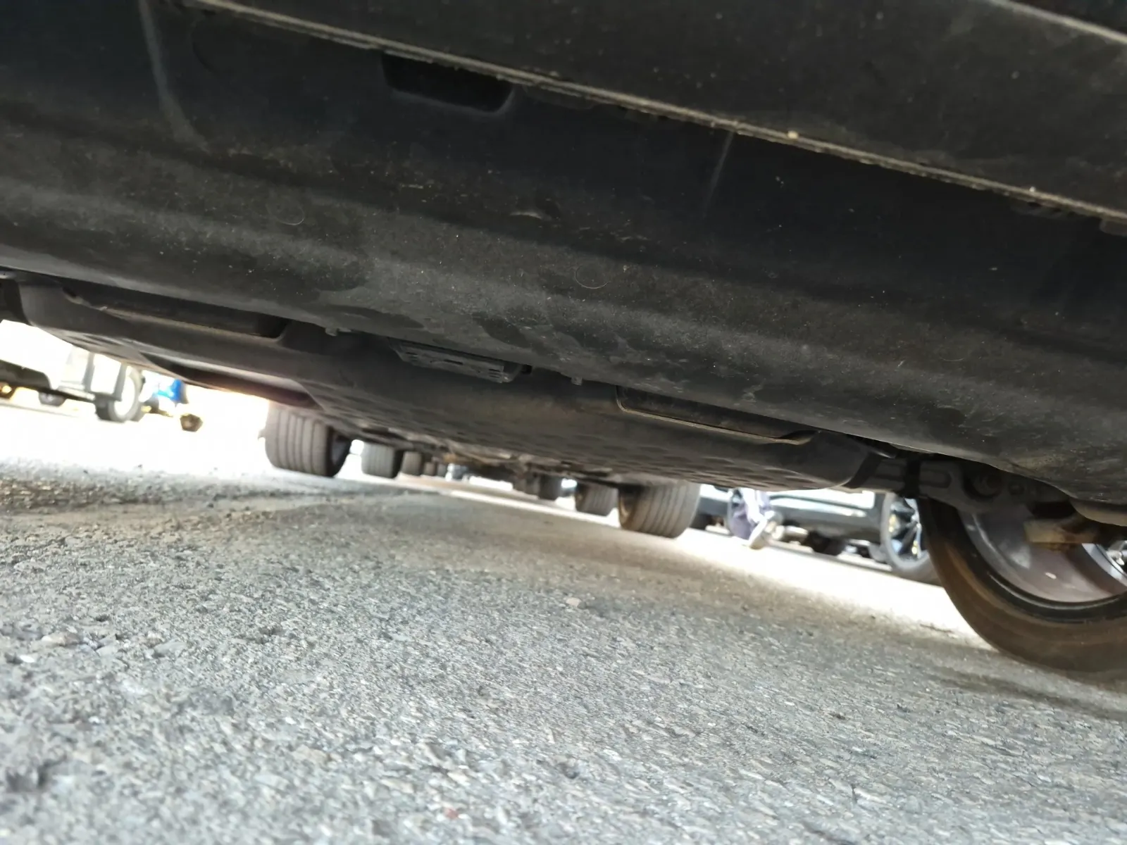 Undercarriage - Front Photo
