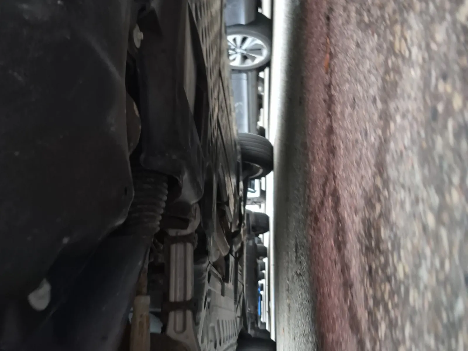 Undercarriage - Front Photo
