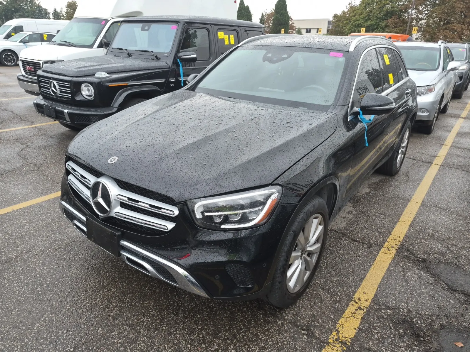 Front driver 3/4 photo