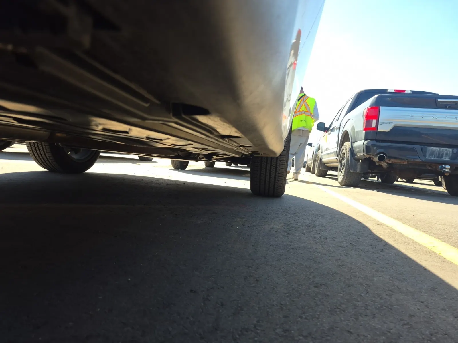 Undercarriage - Passenger Photo