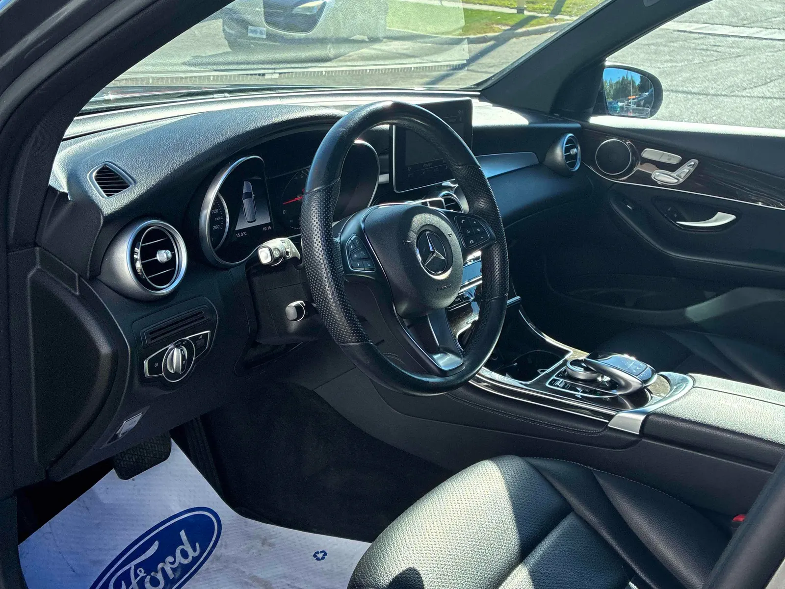 Interior driver side