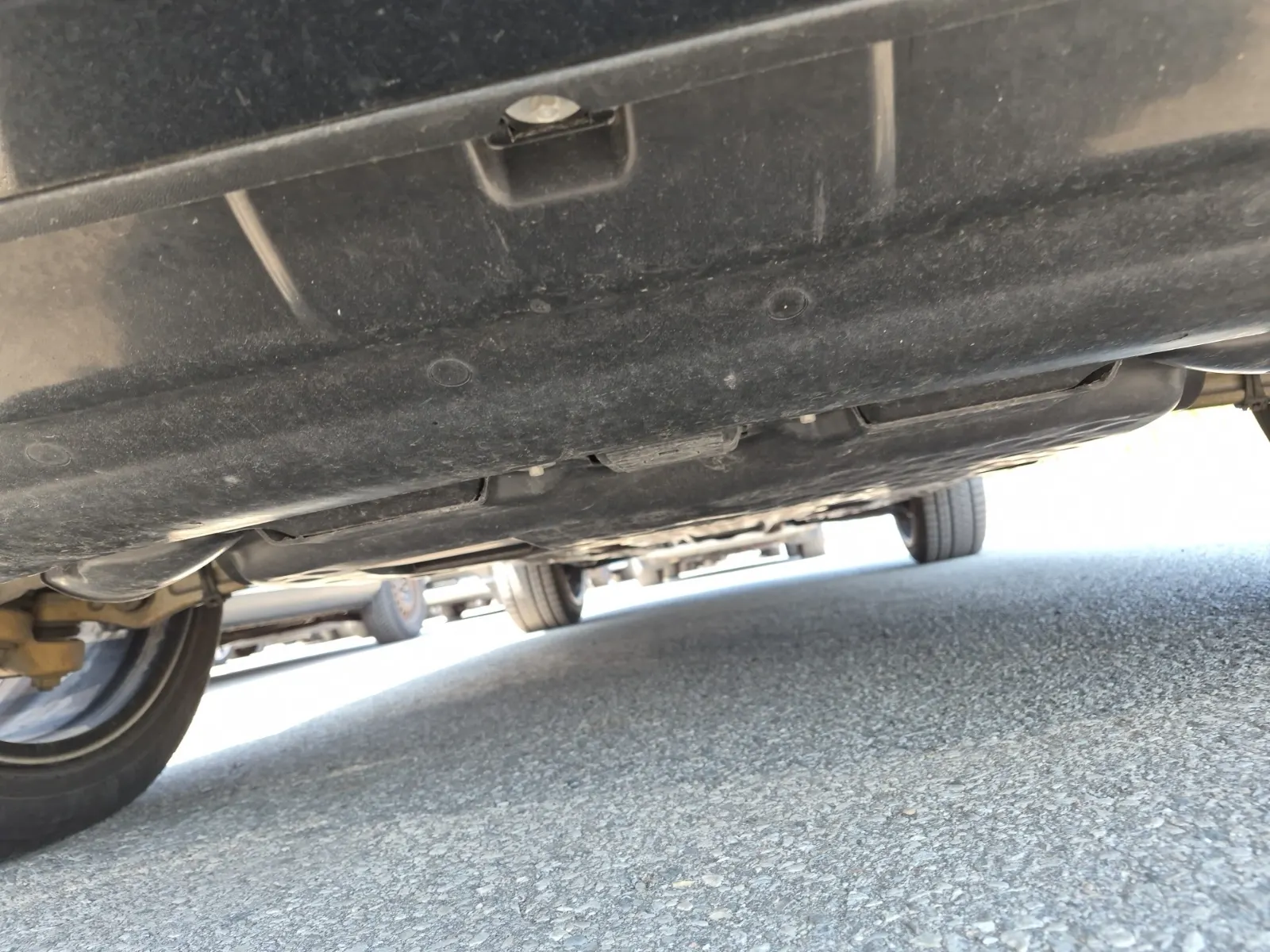 Undercarriage - Front Photo