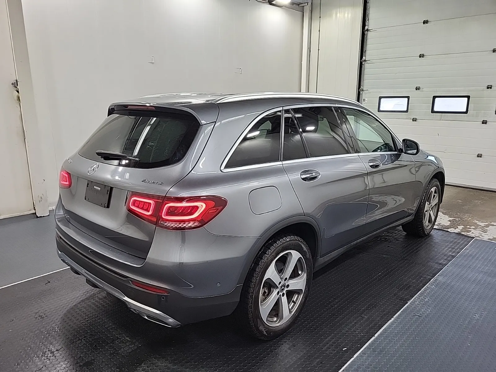 Passenger Rear 3/4 Photo