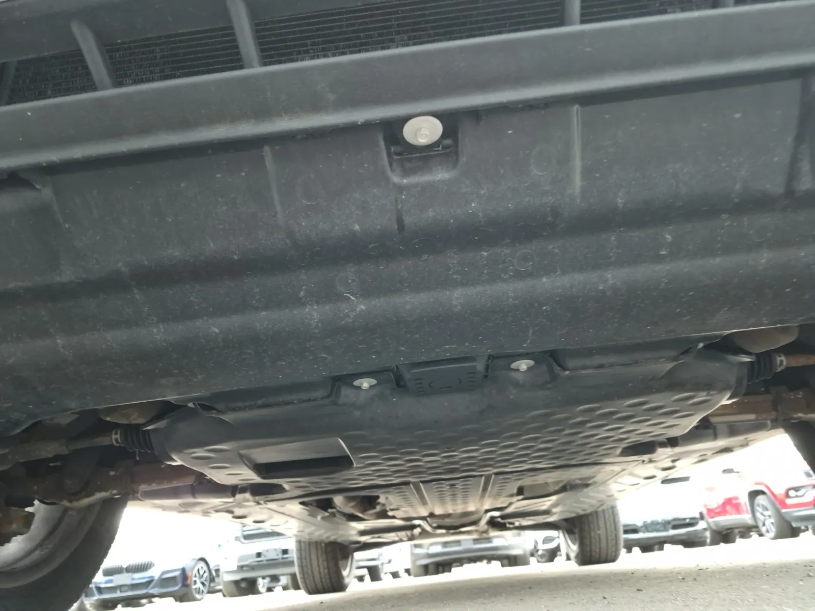 Undercarriage - Front Photo