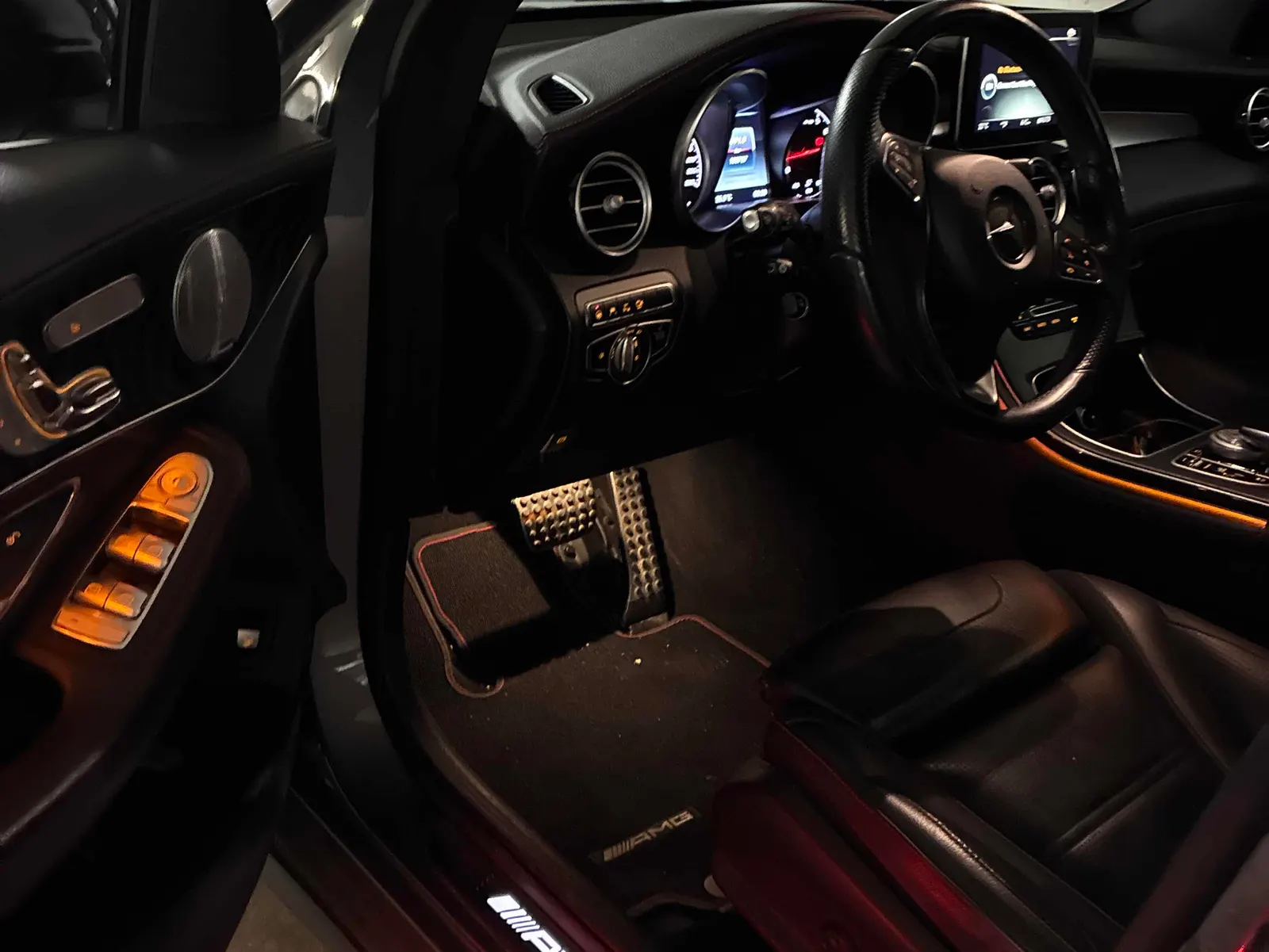 Interior driver side