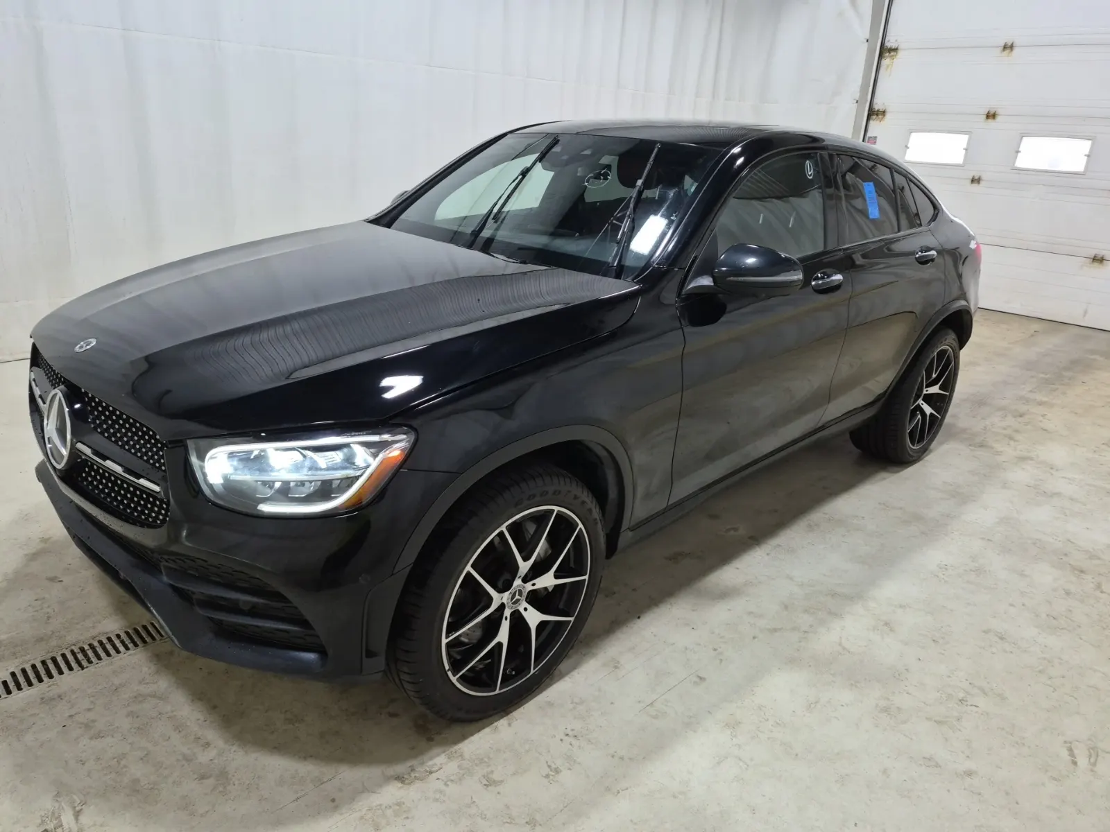 2023 Mercedes-Benz GLC