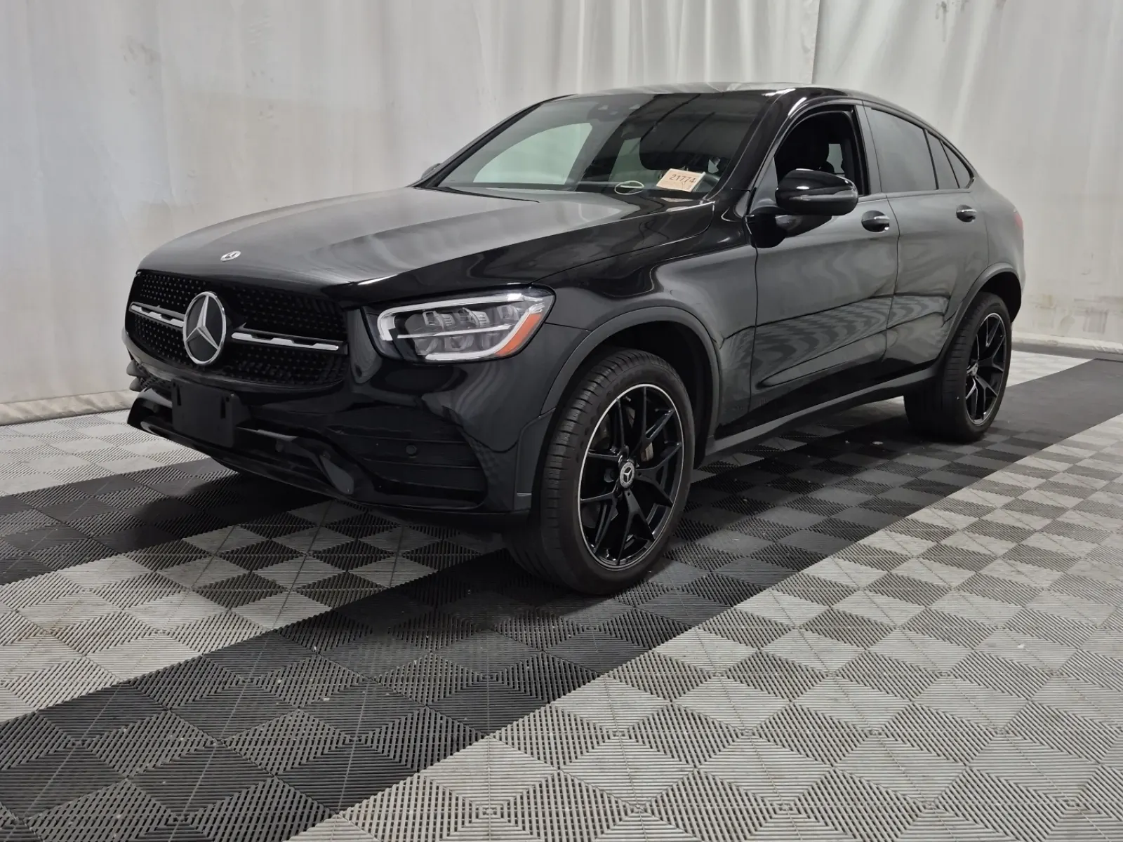 2023 Mercedes-Benz GLC