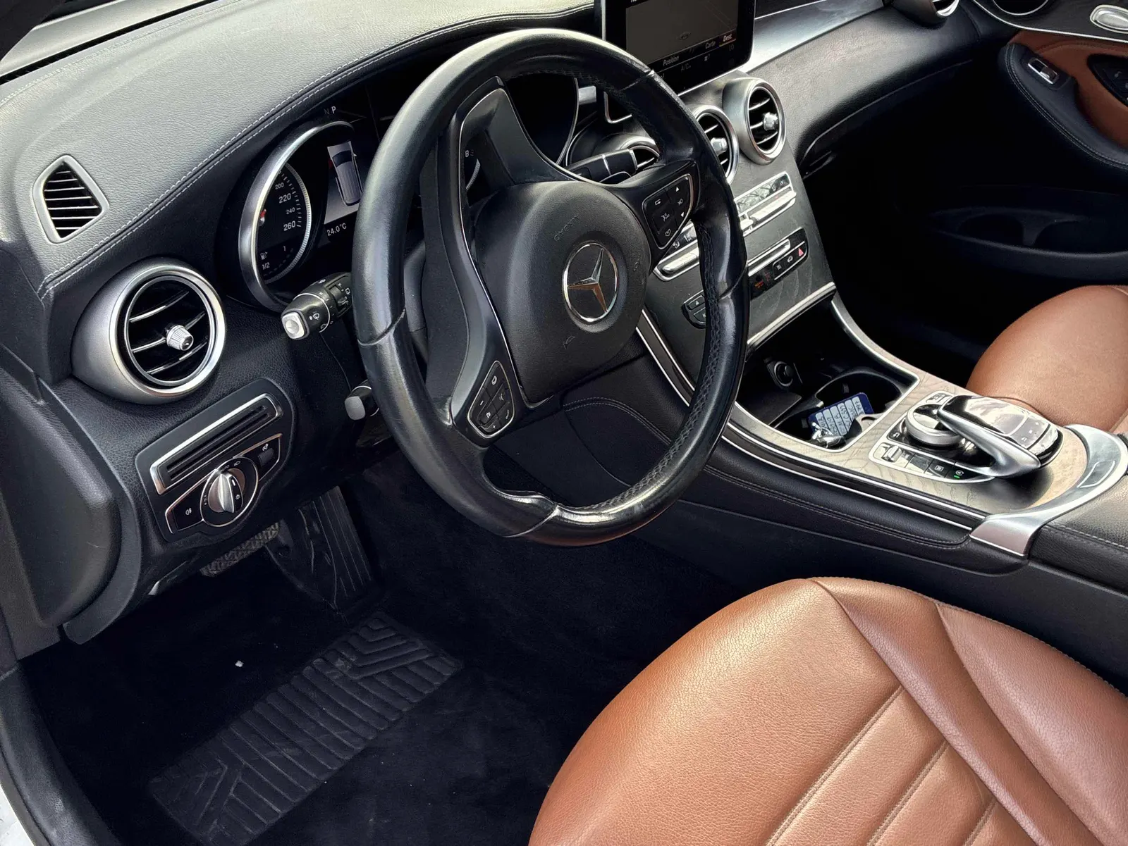 Interior driver side