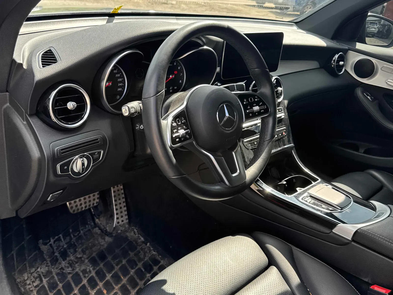 Interior driver side