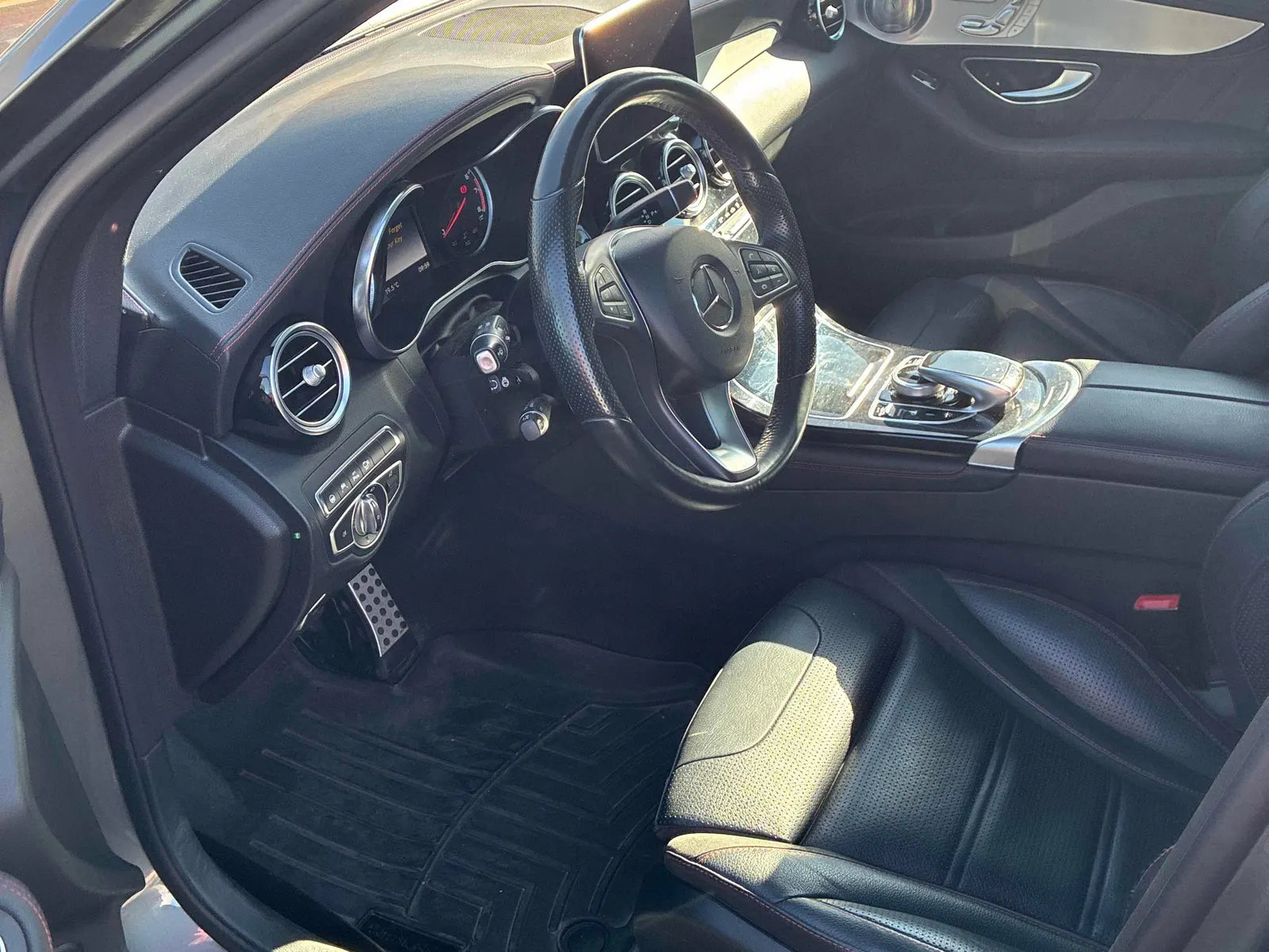 Interior driver side