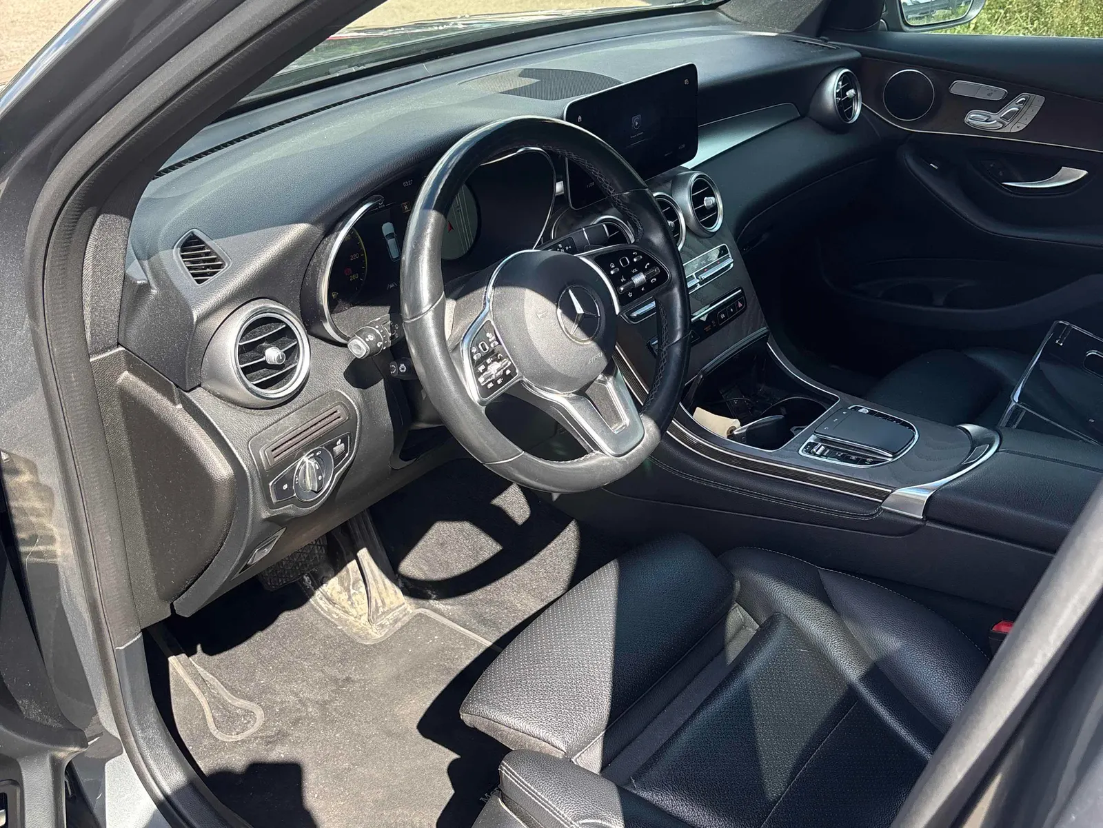 Interior driver side