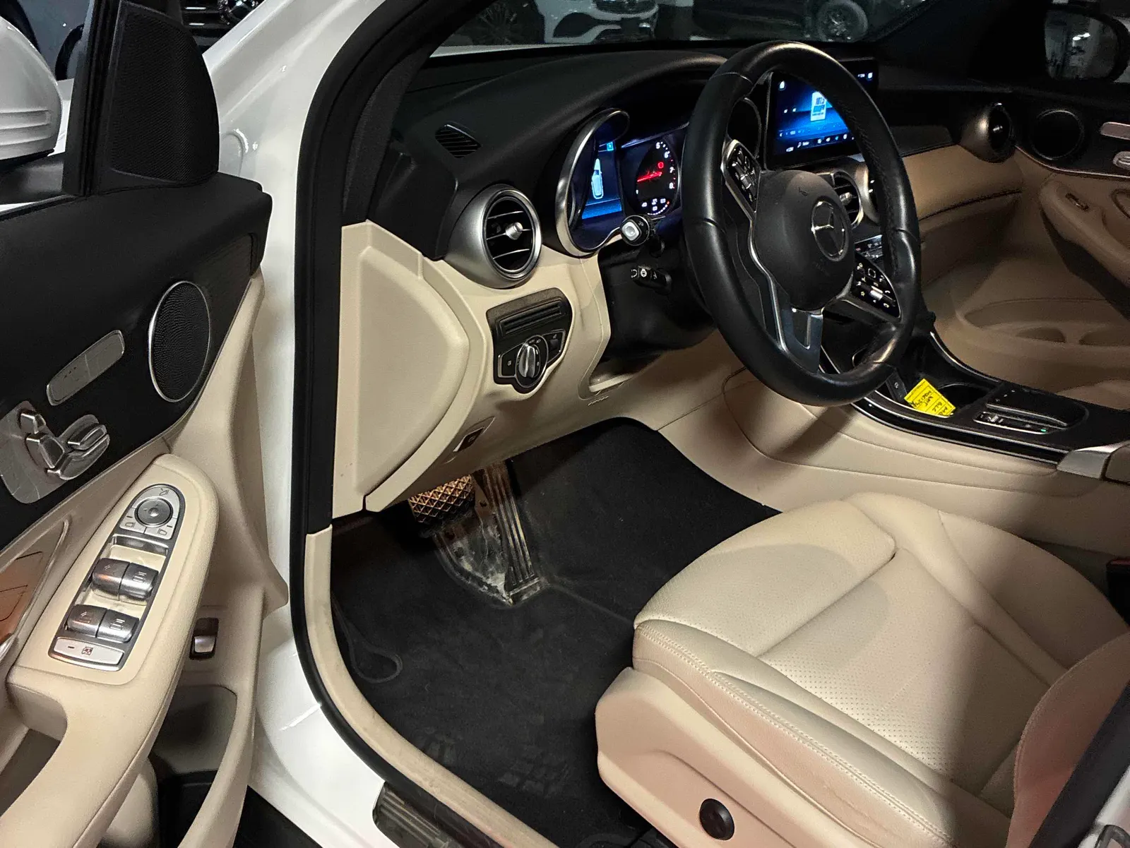 Interior driver side