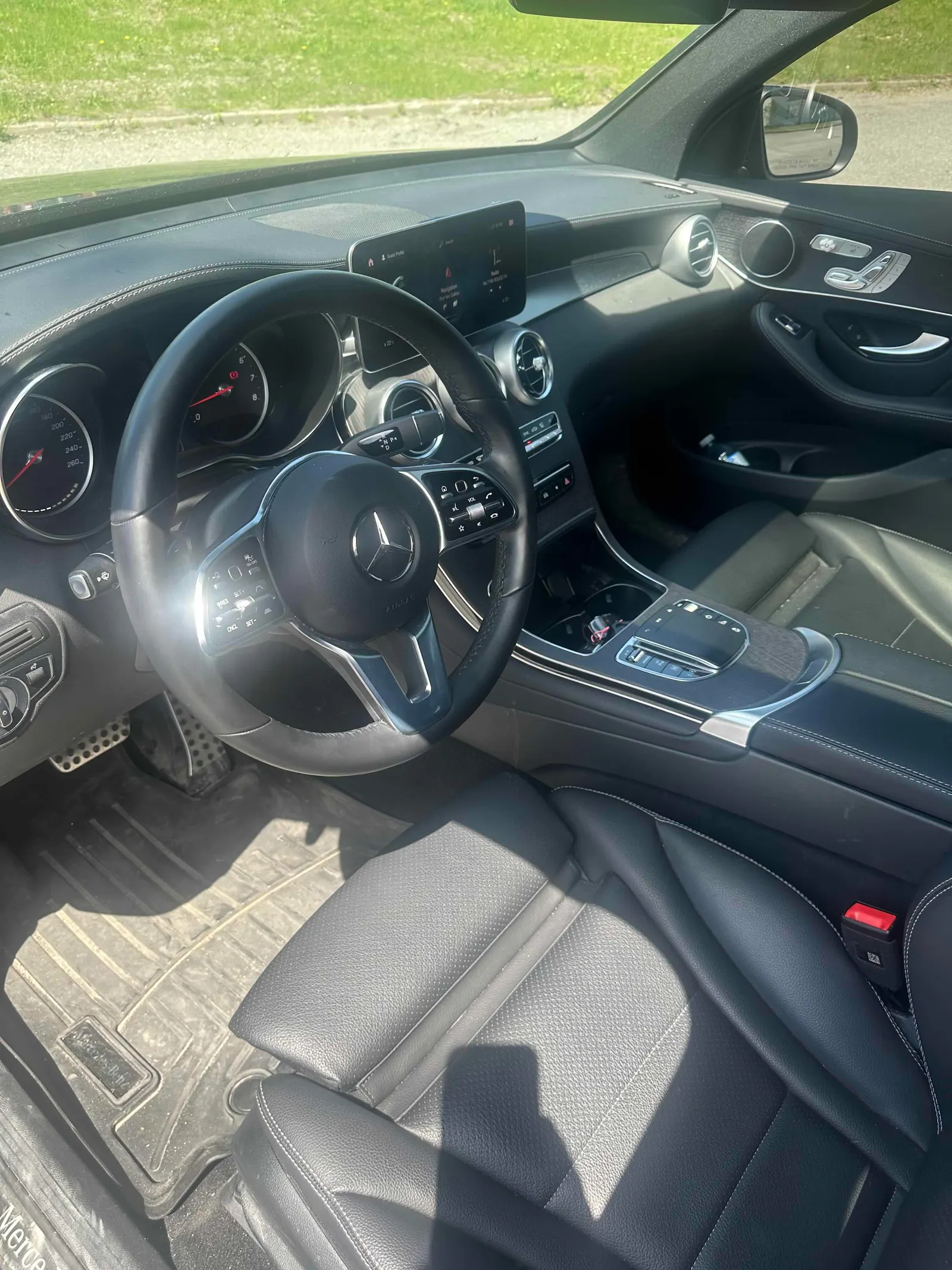 Interior driver side