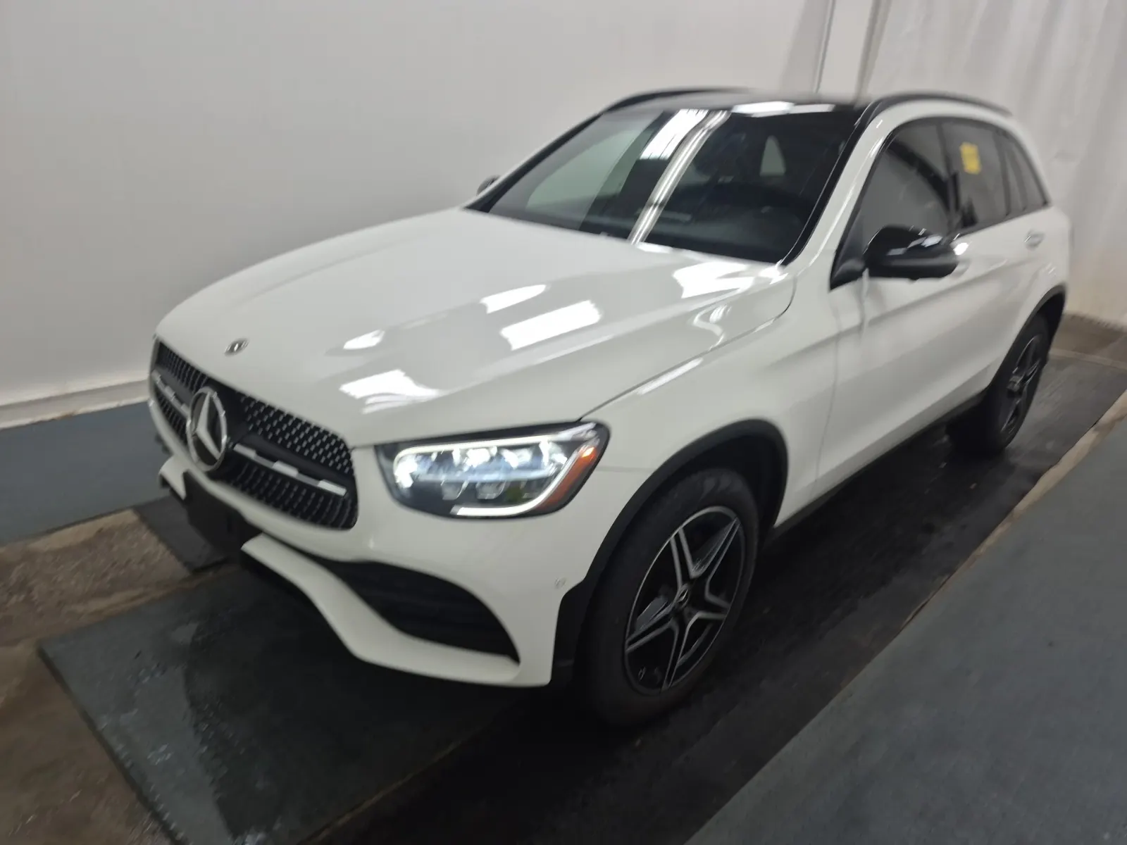 2022 Mercedes-Benz GLC