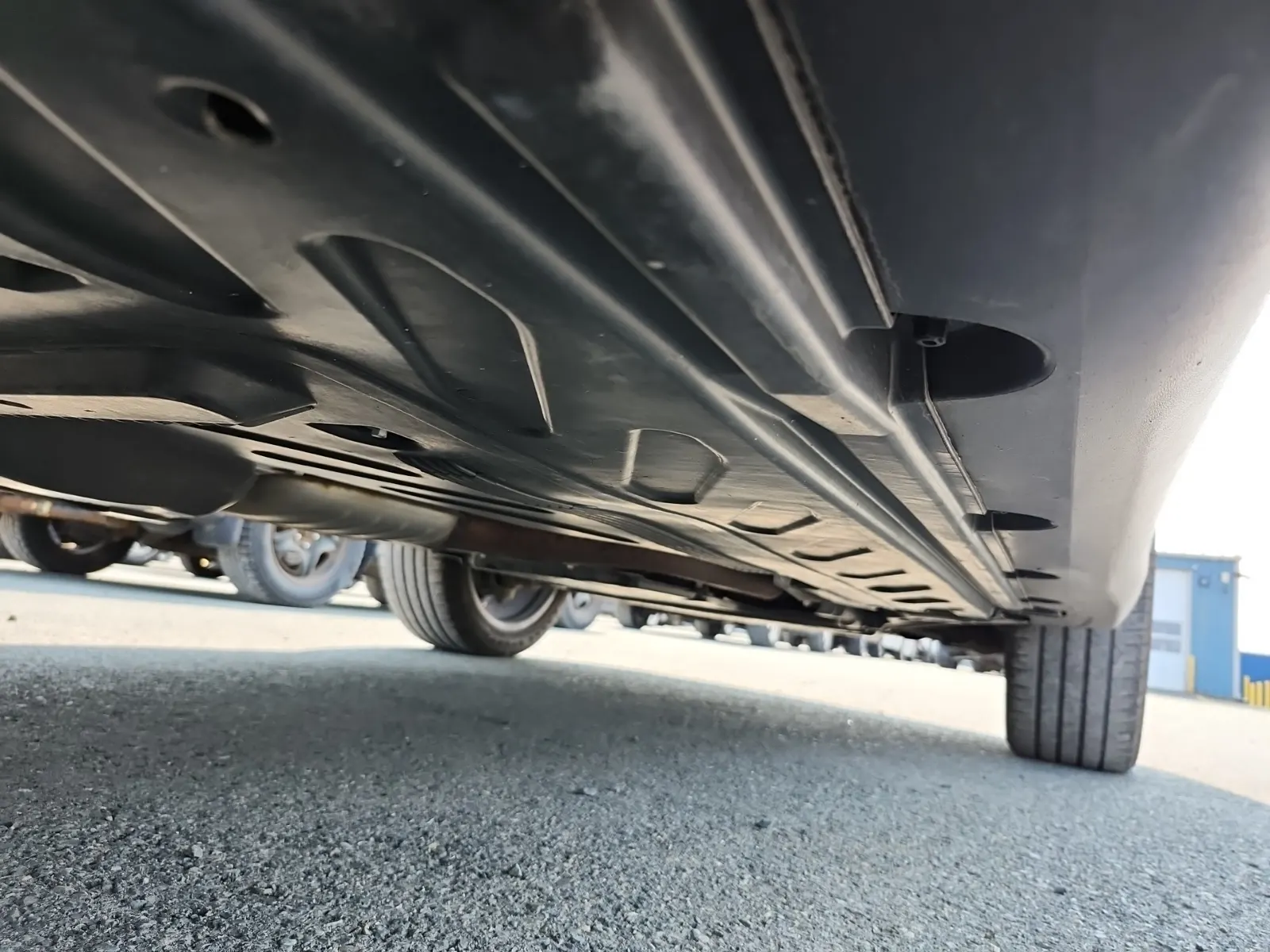 Undercarriage - Passenger Photo