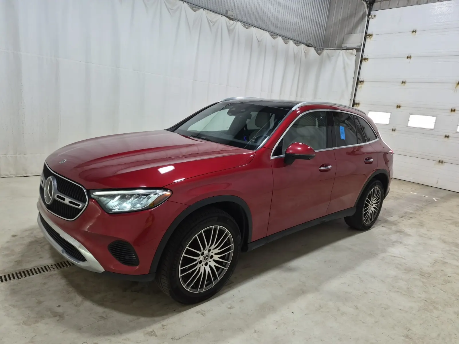 2023 Mercedes-Benz GLC