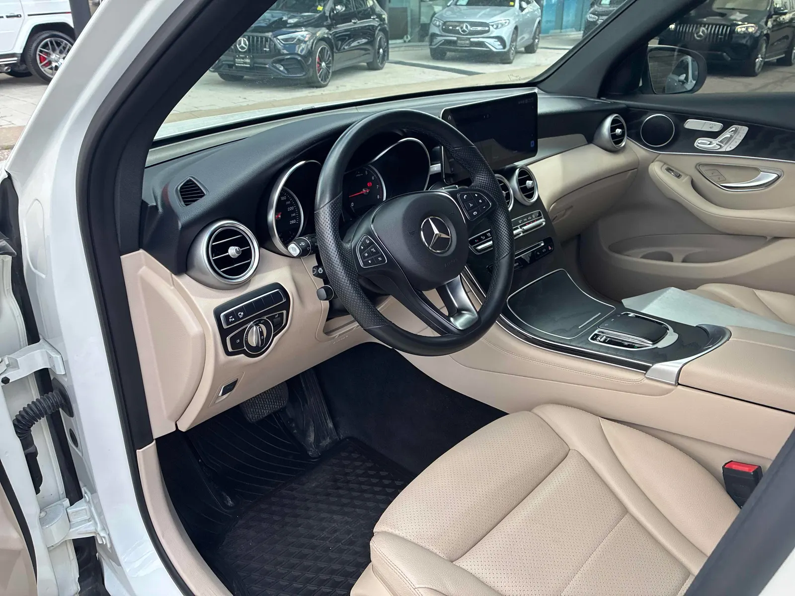 Interior driver side