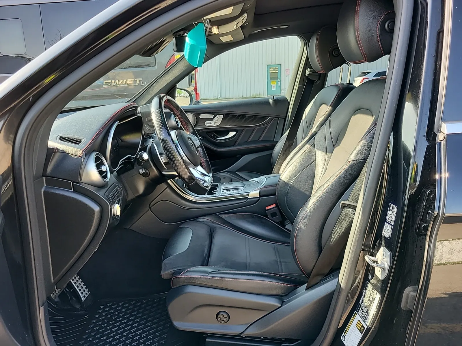 Front Interior Photo