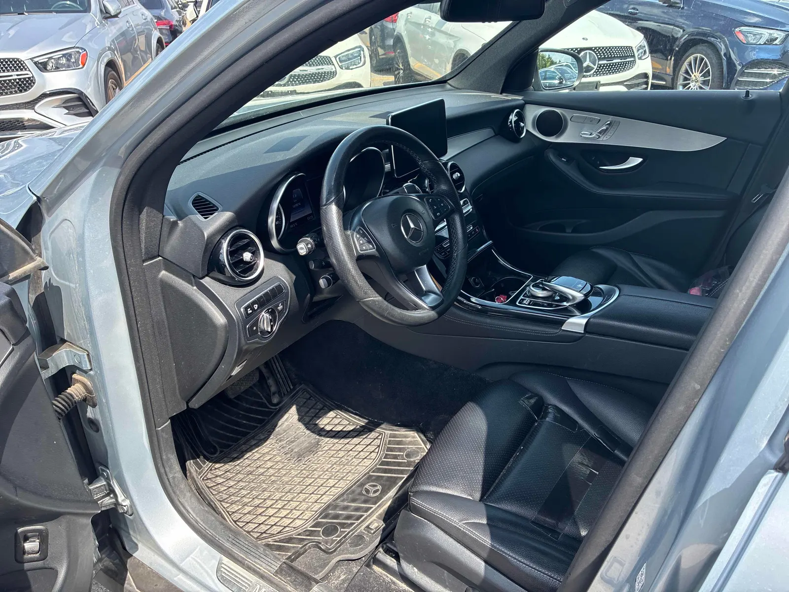 Interior driver side