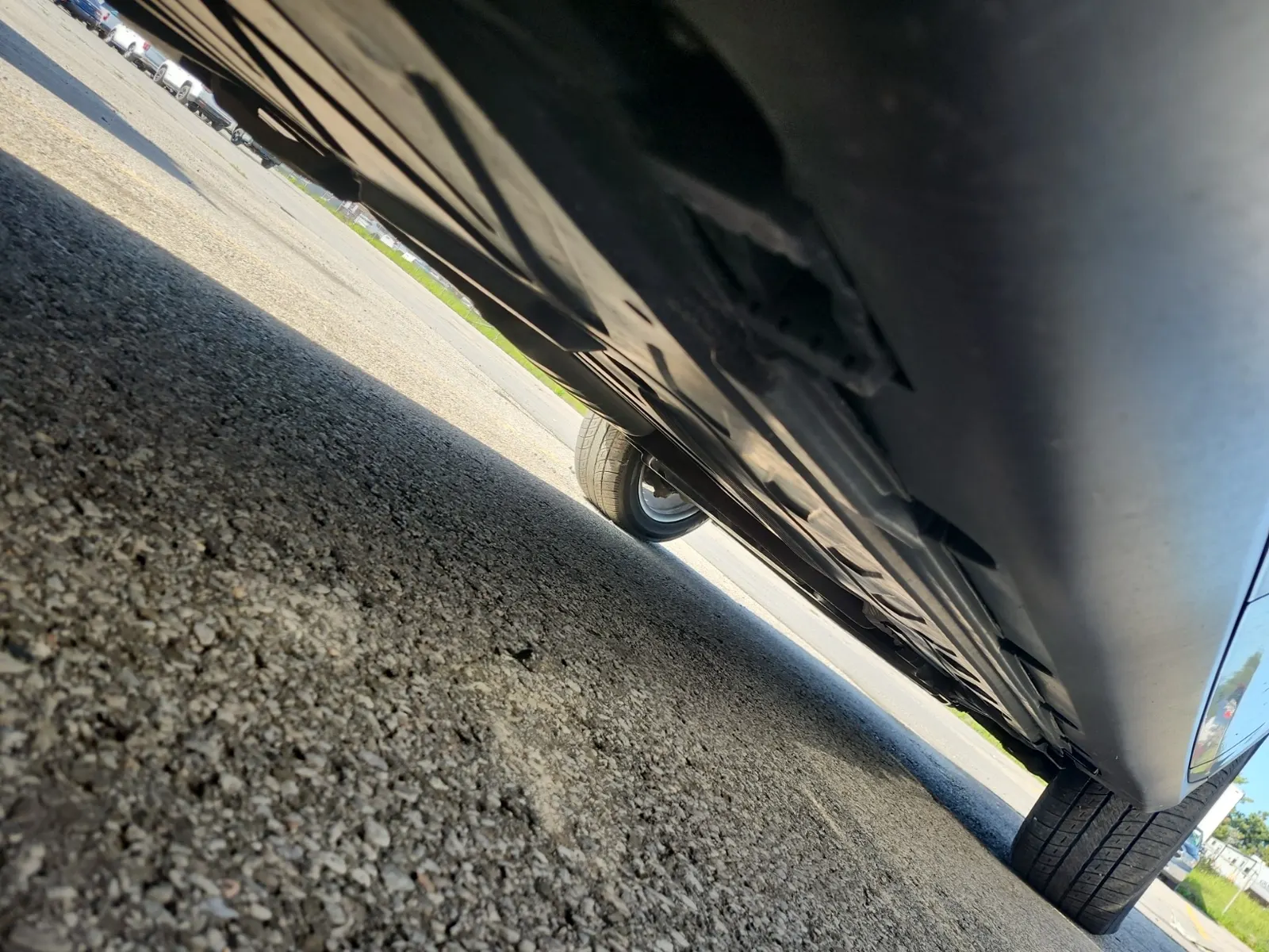 Undercarriage - Passenger Photo
