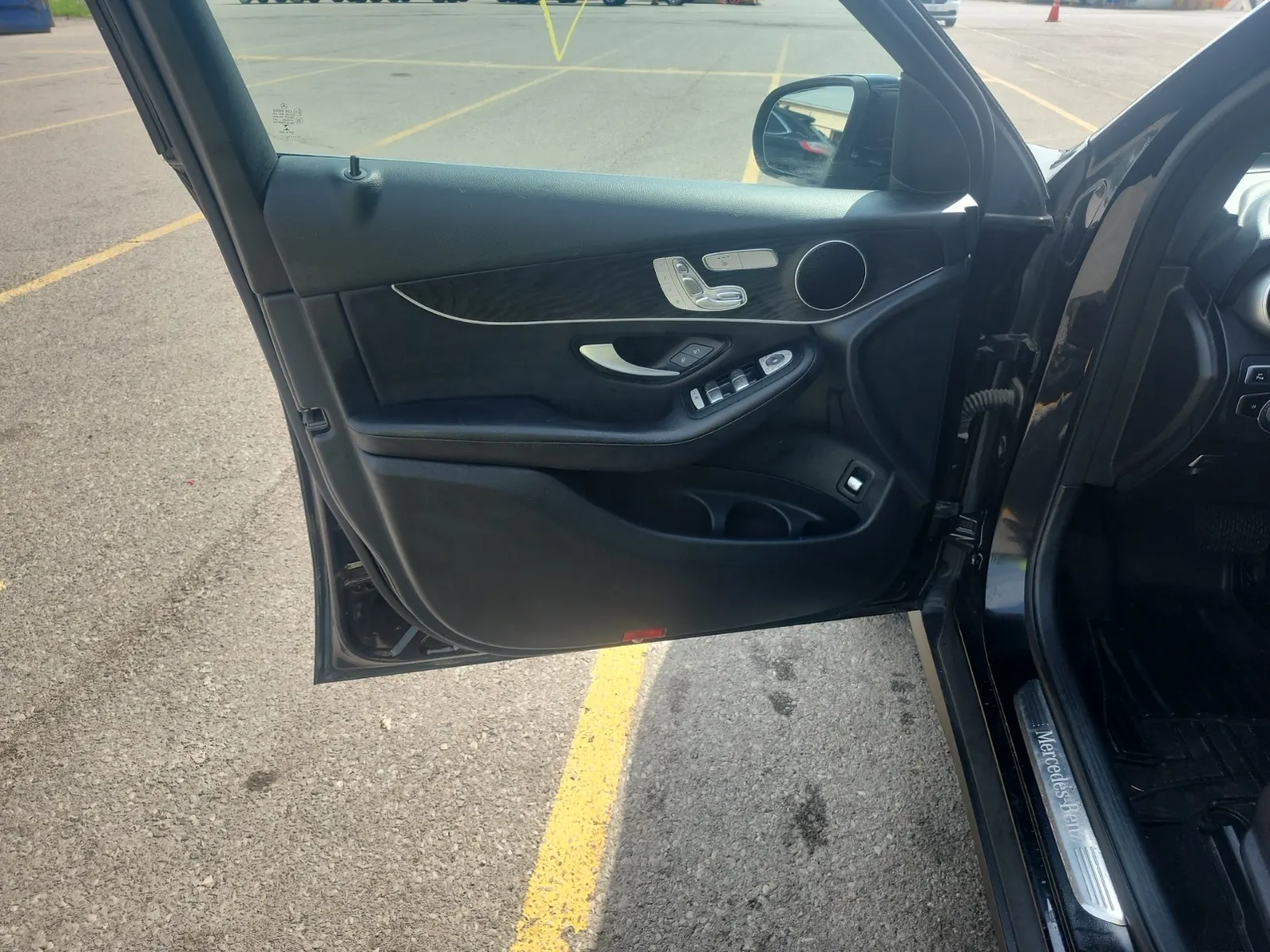 Left Front Door Panel