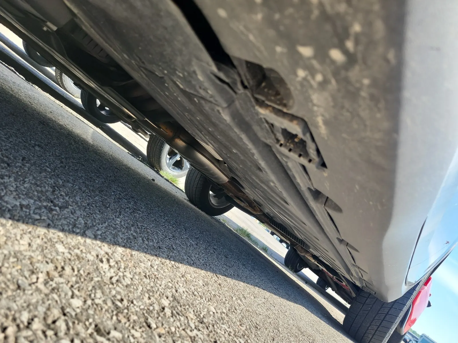 Undercarriage - Driver Photo