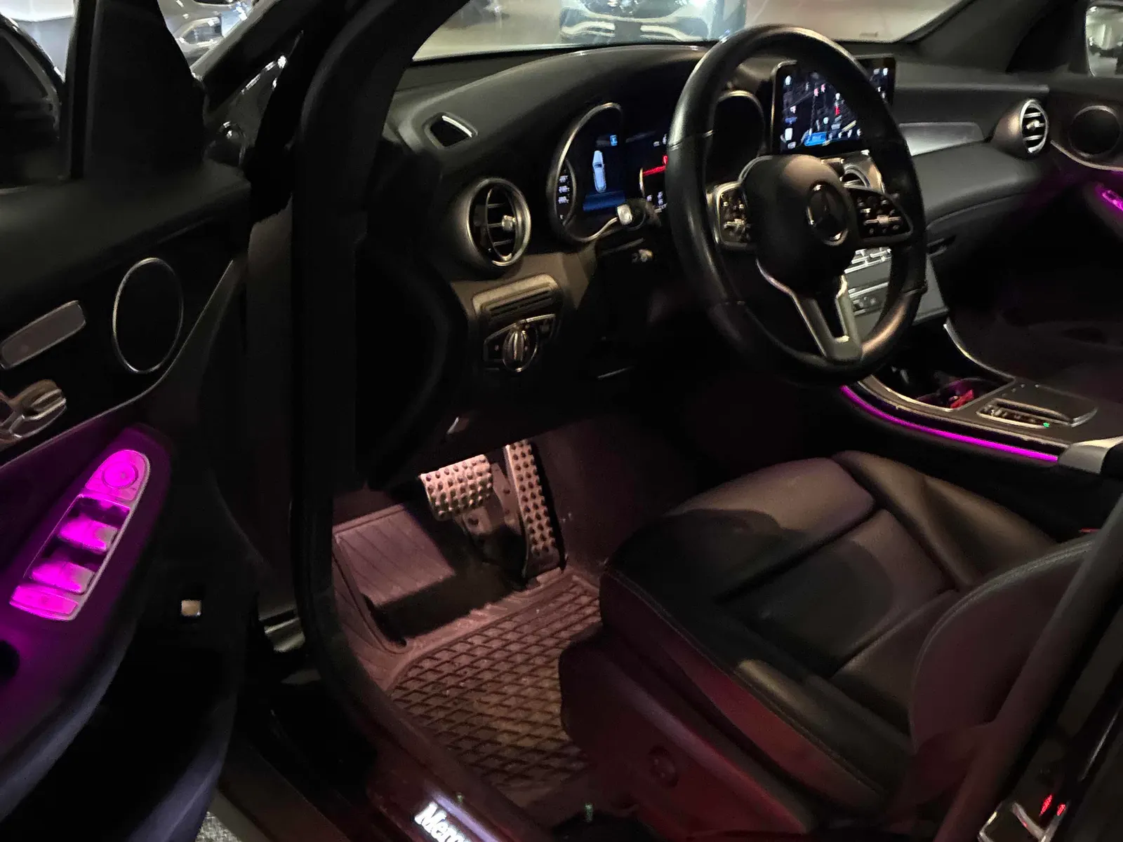 Interior driver side